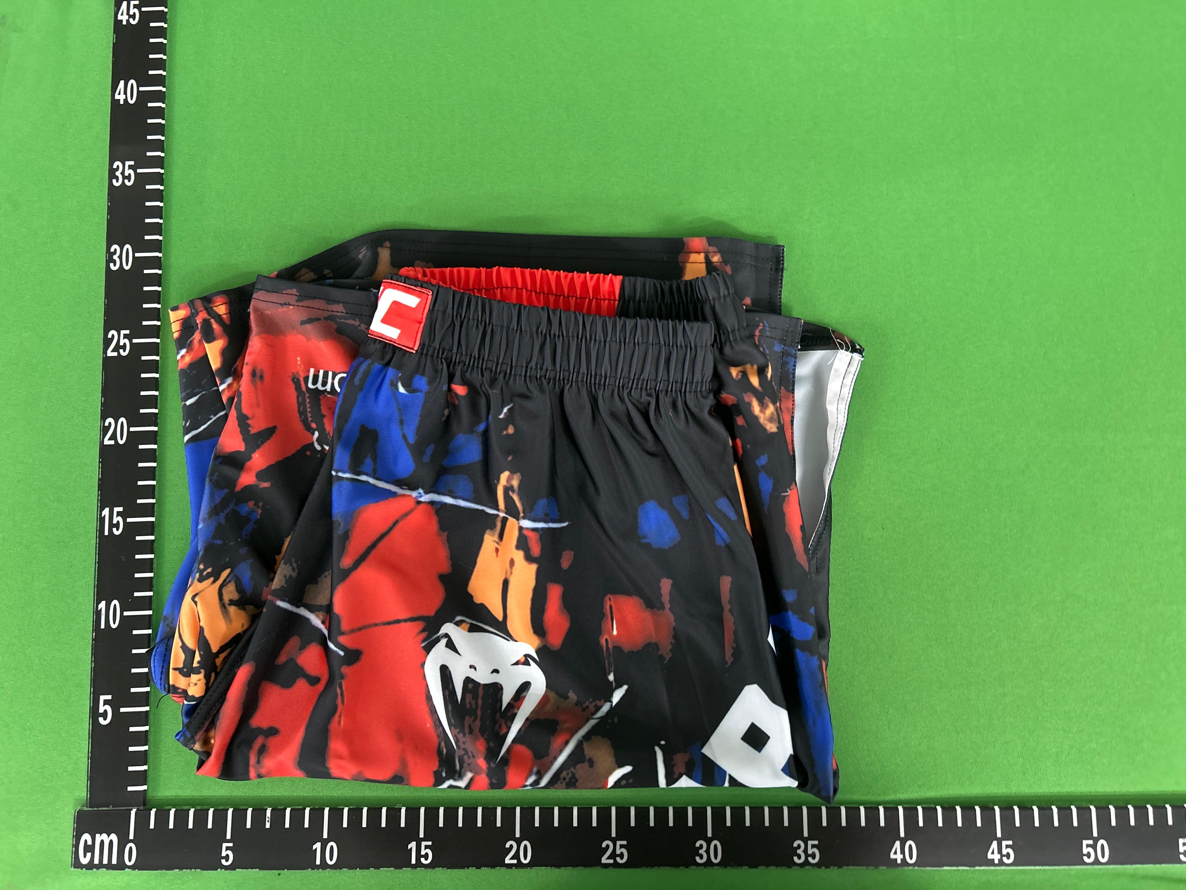 Foto QC 5 de UFC Charles Oliveira Do Bronx Shorts Venum Training Multicolor