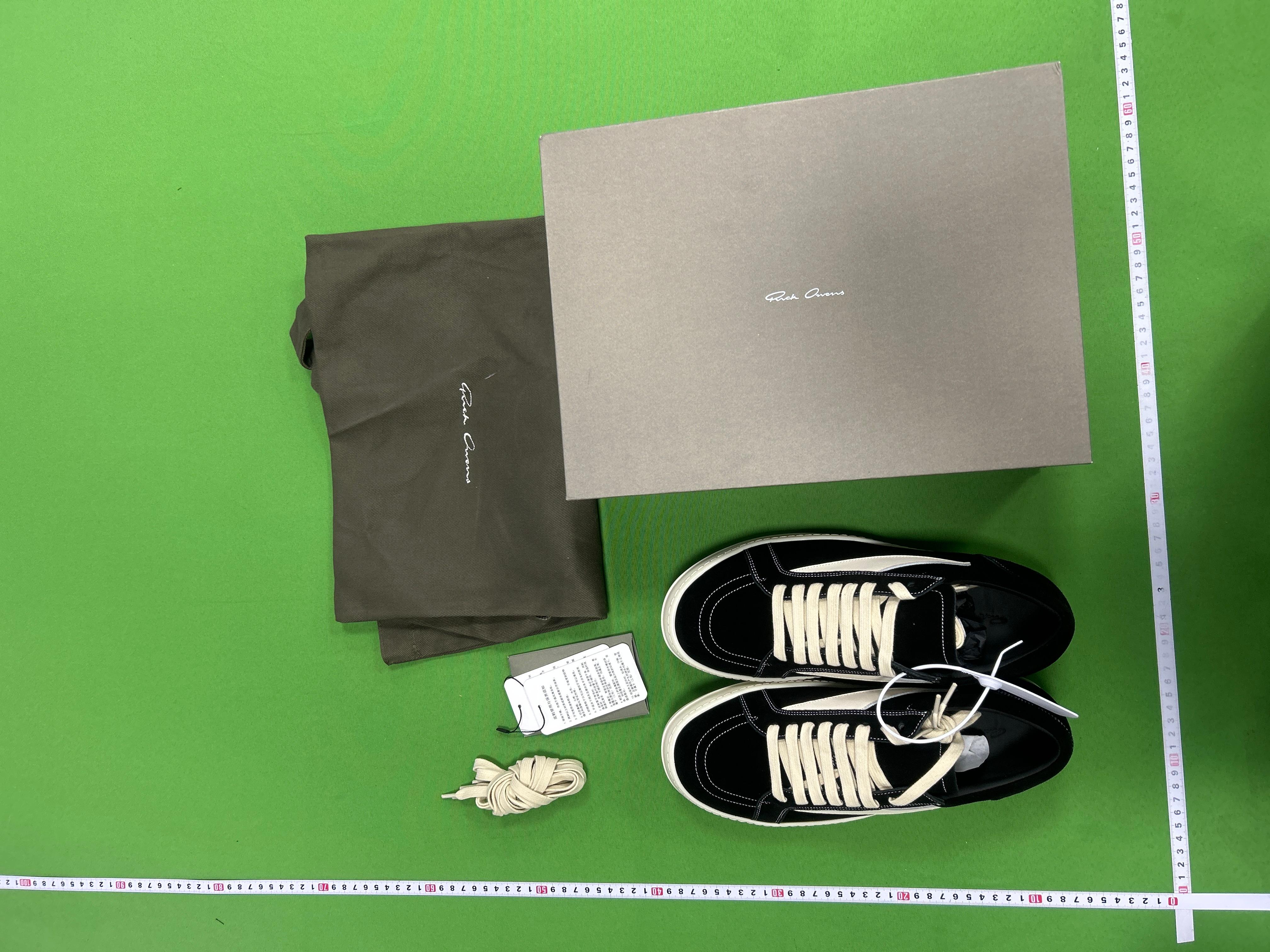 Foto QC 2 de Rick Owens Vintage Sneaks Low Grape Milk RU02F4897-LVSLCO-8611