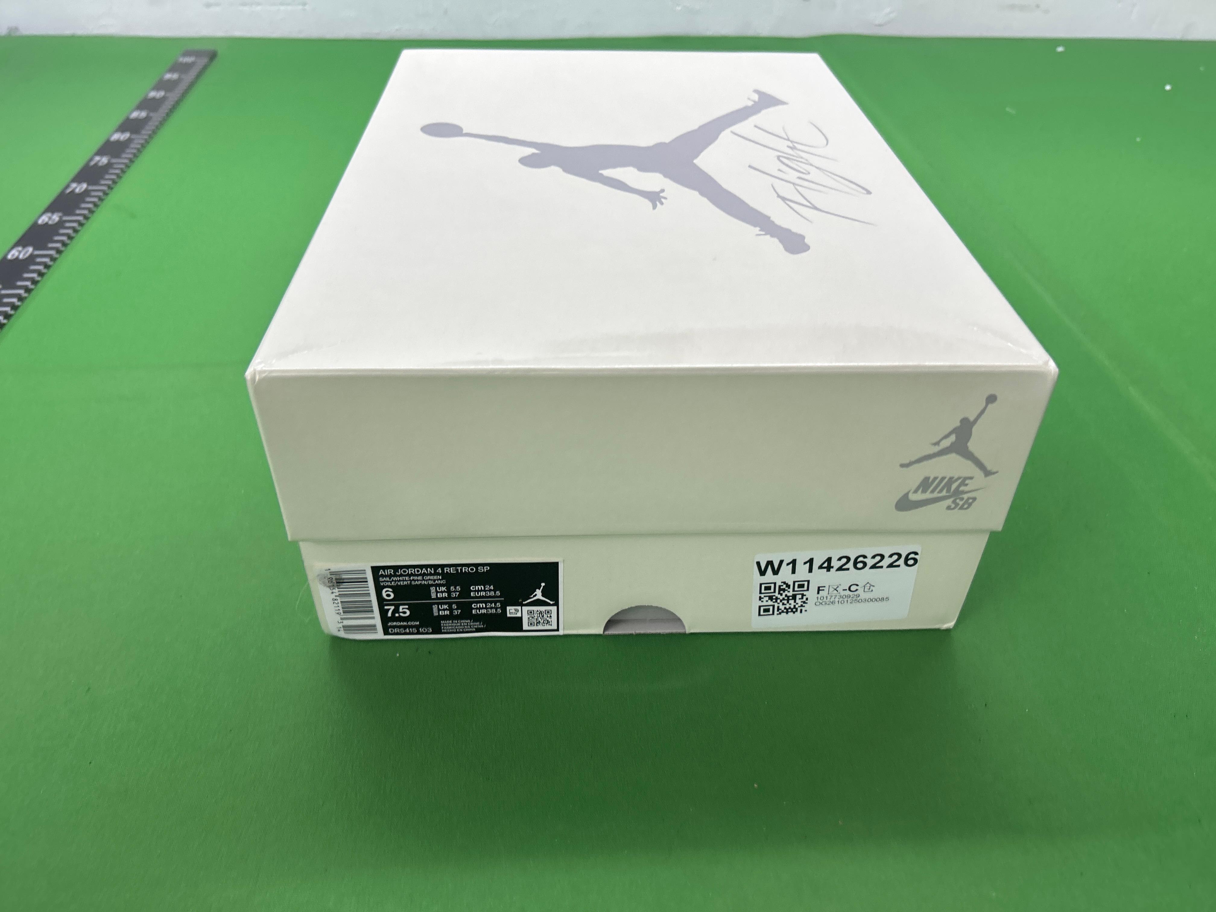 Foto QC 1 de Jordan 4 Retro Black Cat CU1110-010