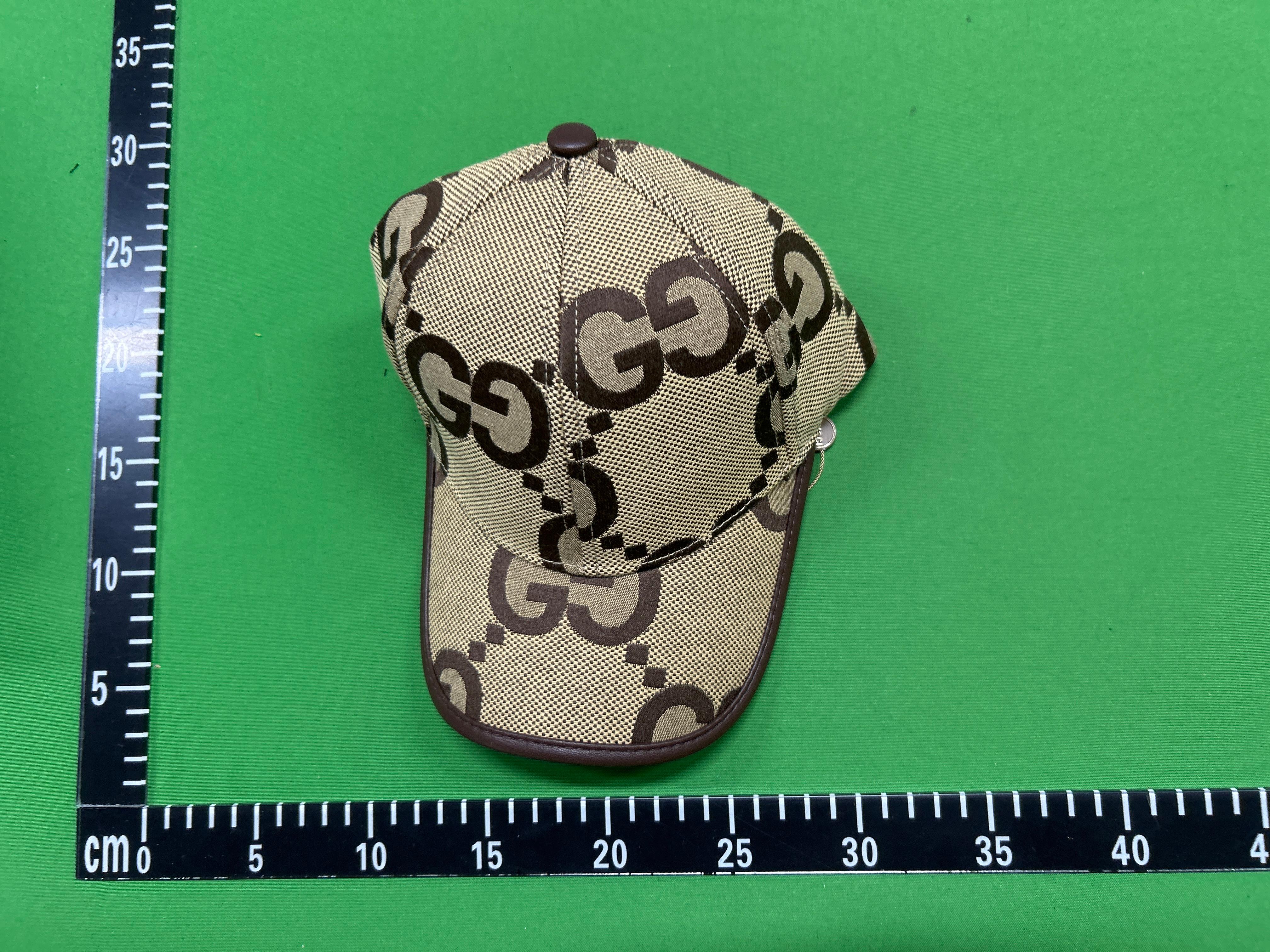 Foto QC 2 de Gucci Jumbo GG Cap Beige