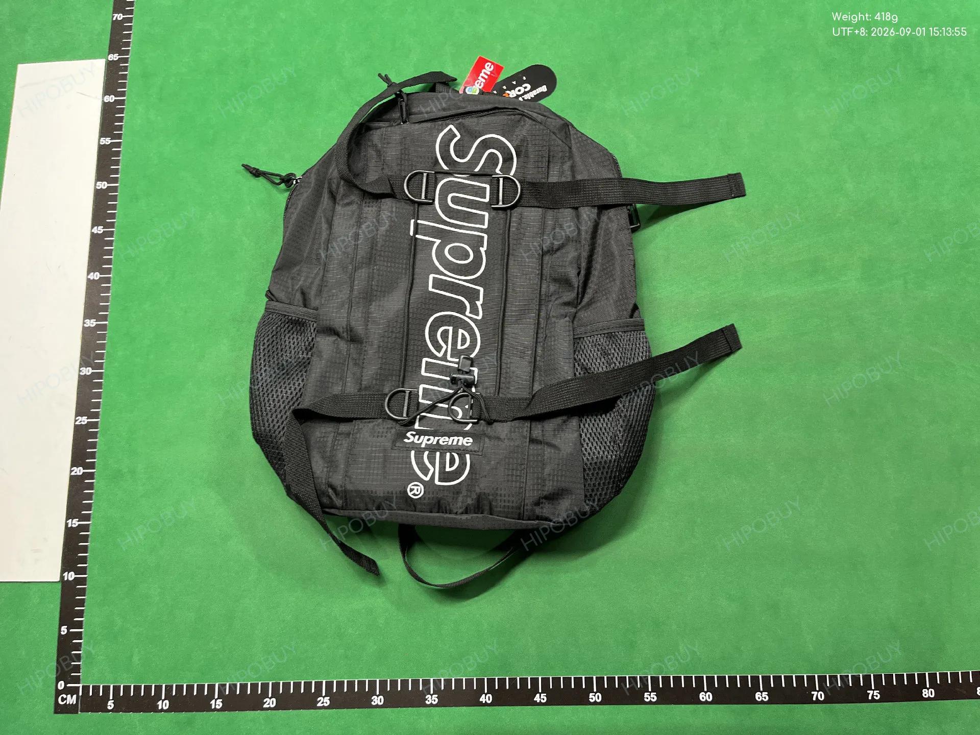Foto QC 3 de Supreme Mesh Messenger Bag Blue Chocolate Chip Camo