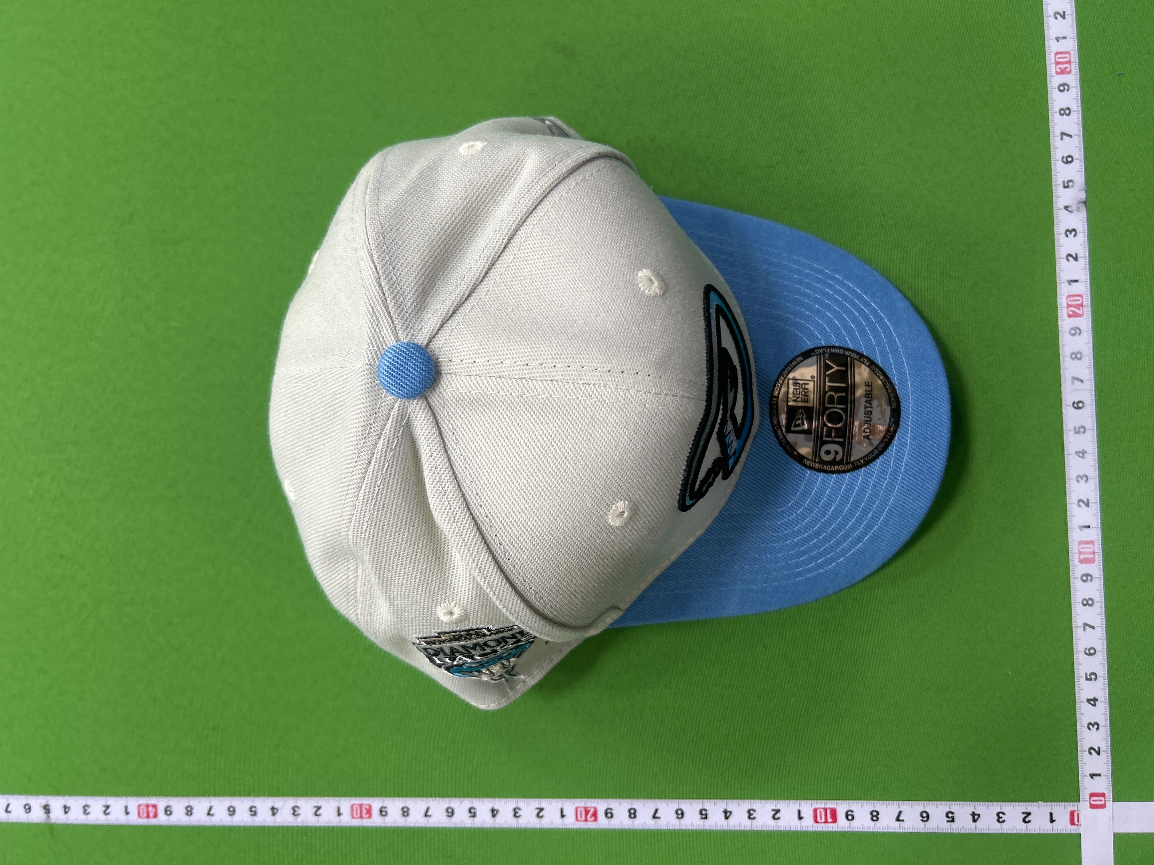 Foto QC 8 de New Era Atlanta Braves 9FORTY Cap Cream Brown