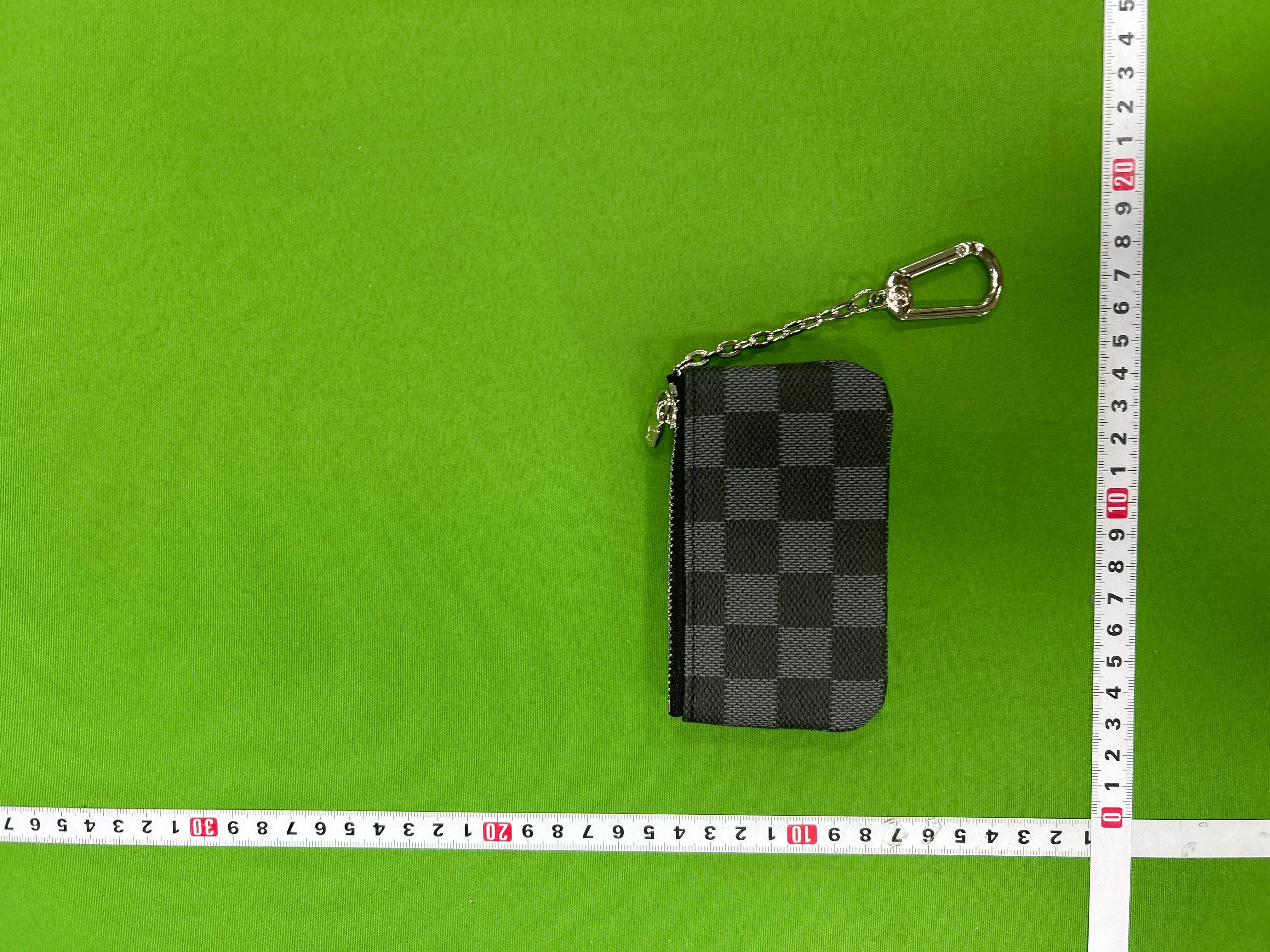 Foto QC 2 de Louis Vuitton Key Pouch Damier Graphite