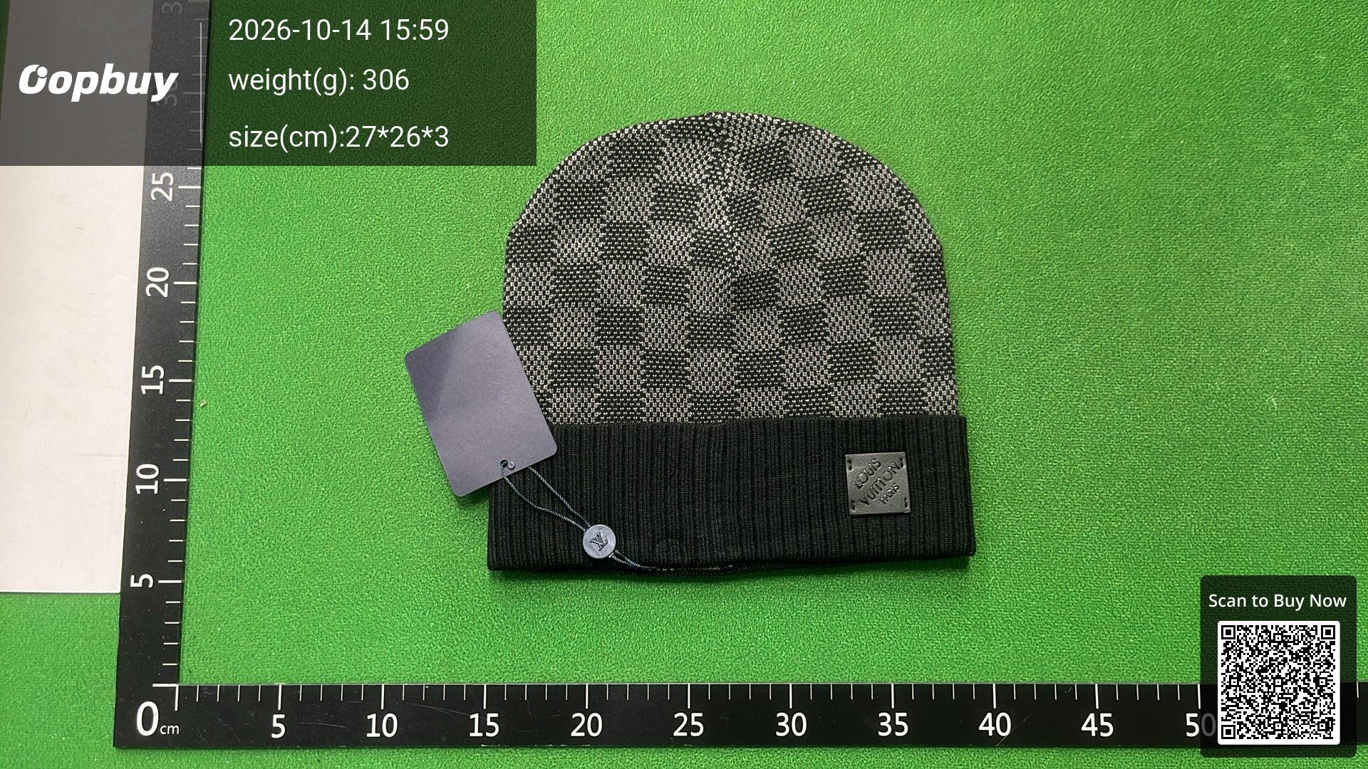 Foto QC 2 de Louis Vuitton Damier Beanie Pink