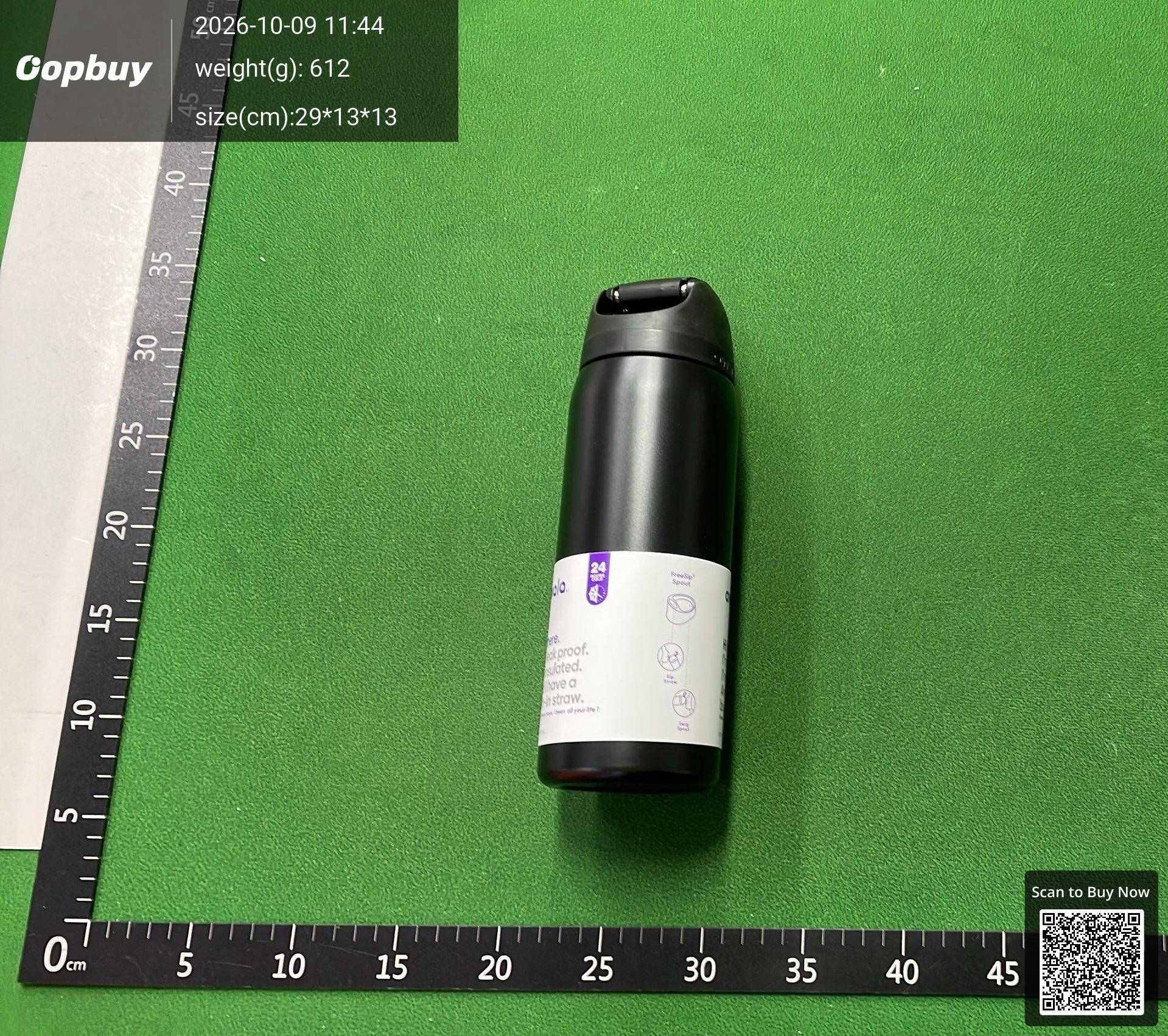 Foto QC 8 de Owala FreeSip Water Bottle 32oz Very, Very Dark