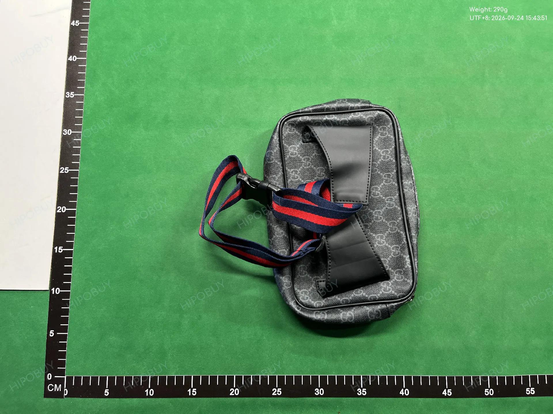 Foto QC 7 de Gucci Soft GG Supreme Belt Bag Black/Grey