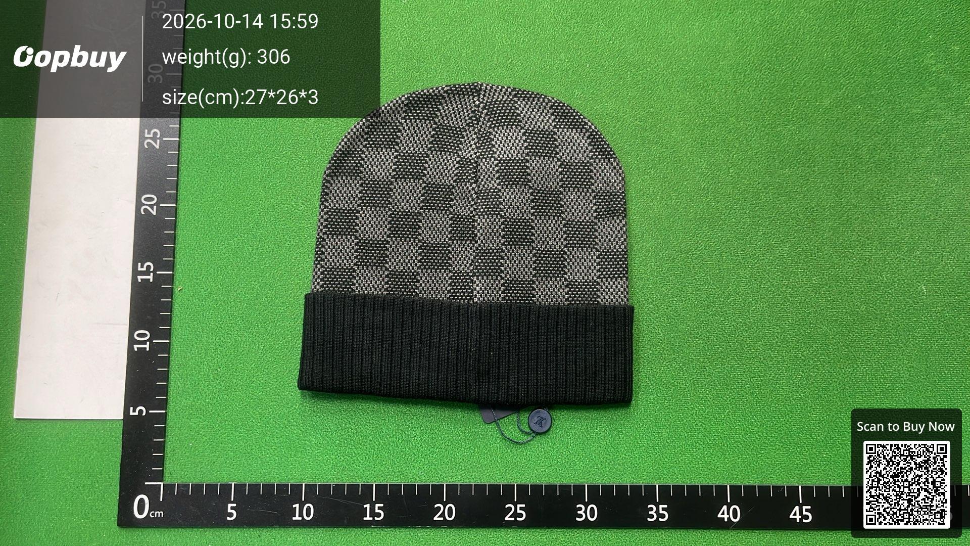 Foto QC 3 de Louis Vuitton Damier Beanie Pink