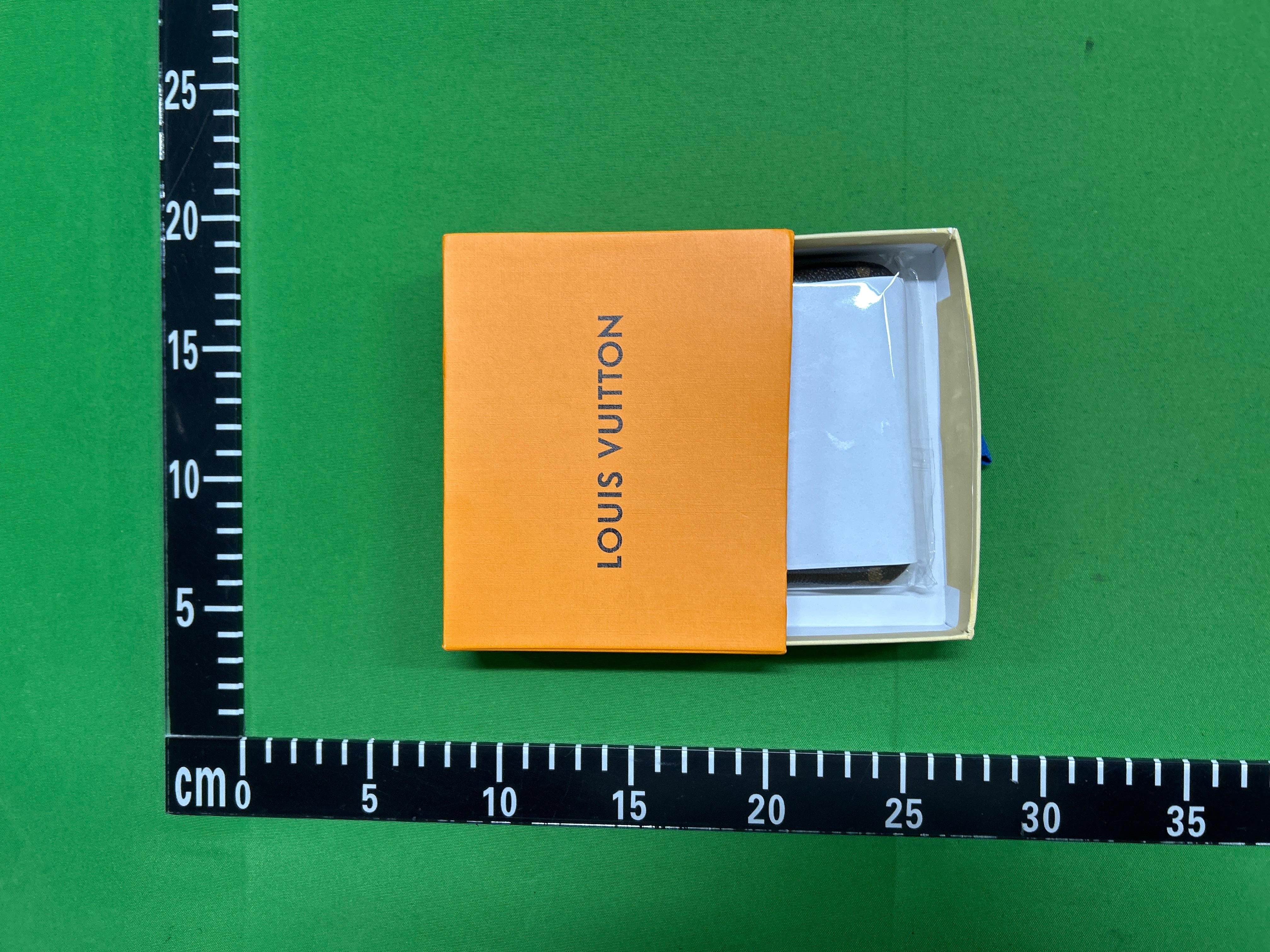 Foto QC 7 de Louis Vuitton Key Pouch Damier Graphite