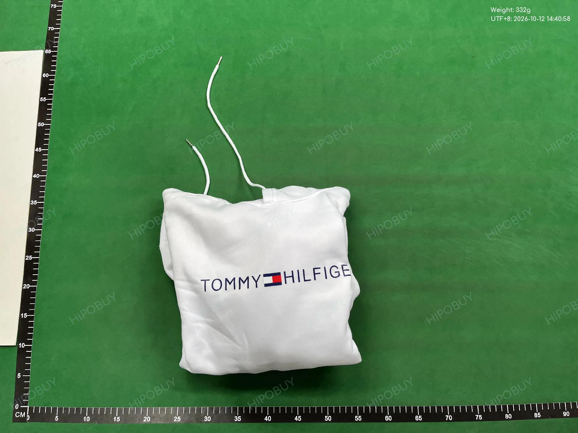 Foto QC 4 de Tommy Hilfiger Logo EST. 1985 Crewneck Sweater Red