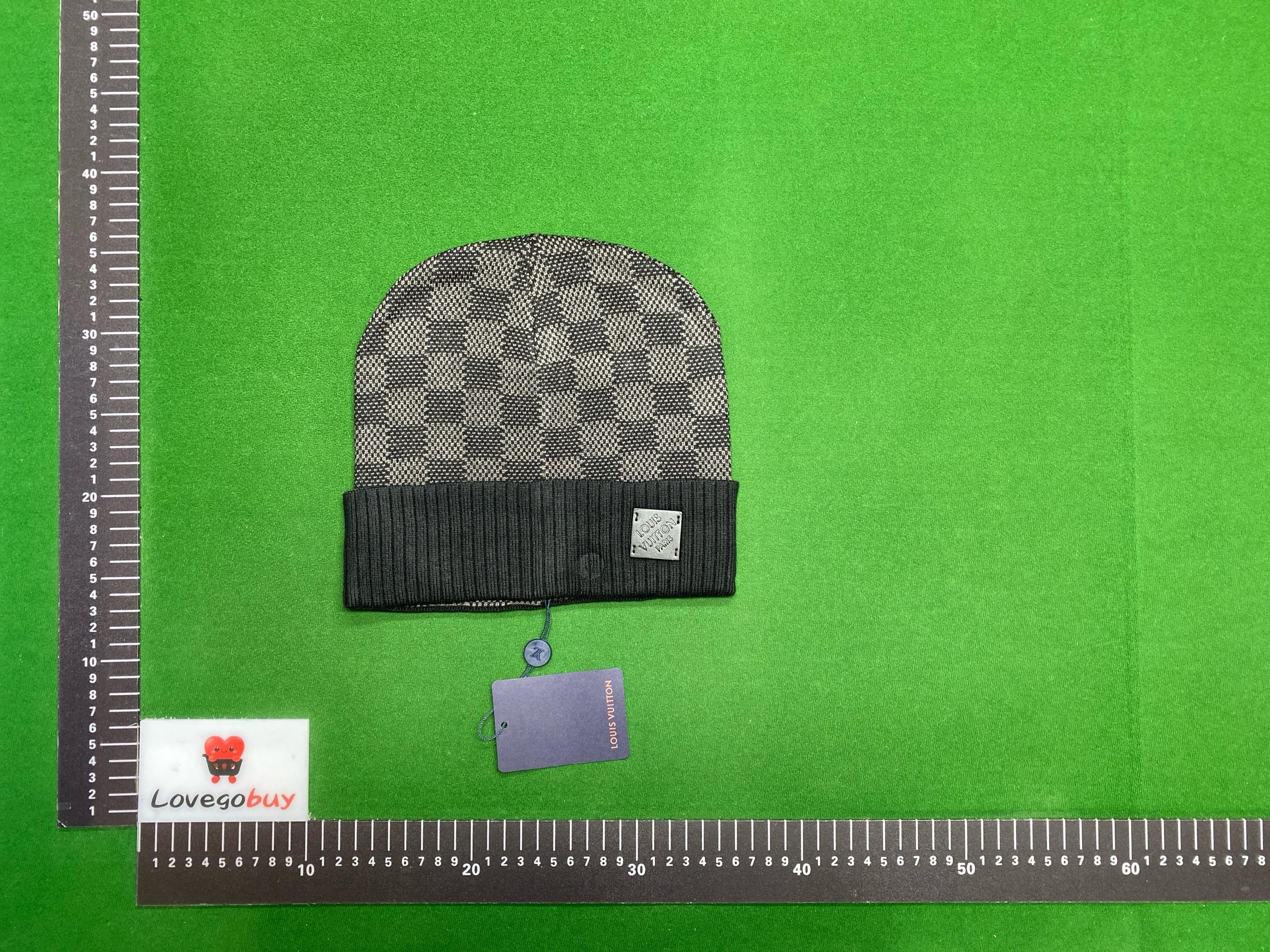 Foto QC 1 de Louis Vuitton Damier Beanie Pink