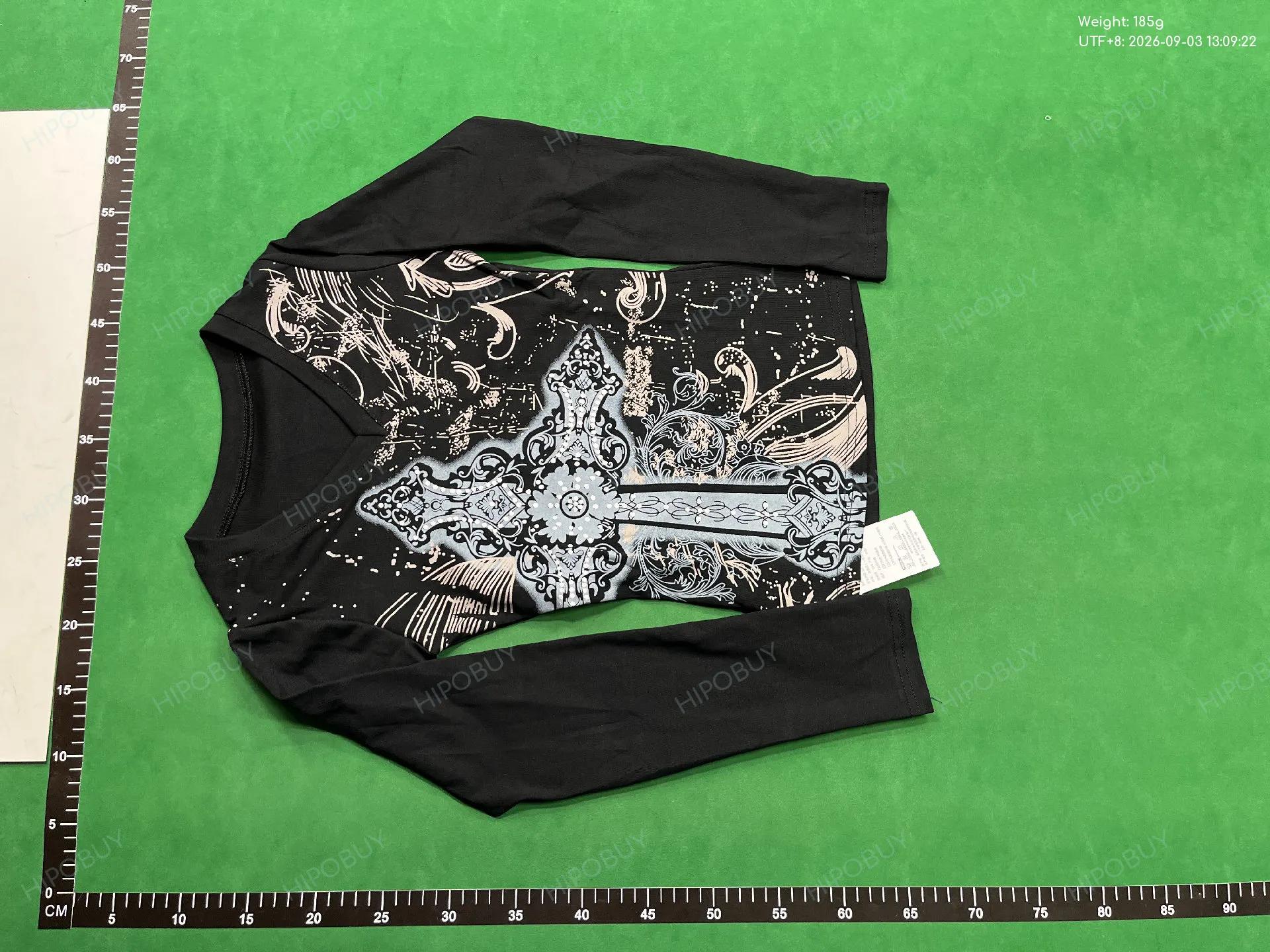 Foto QC 6 de Other Gothic Cross Graphic T-shirt Black