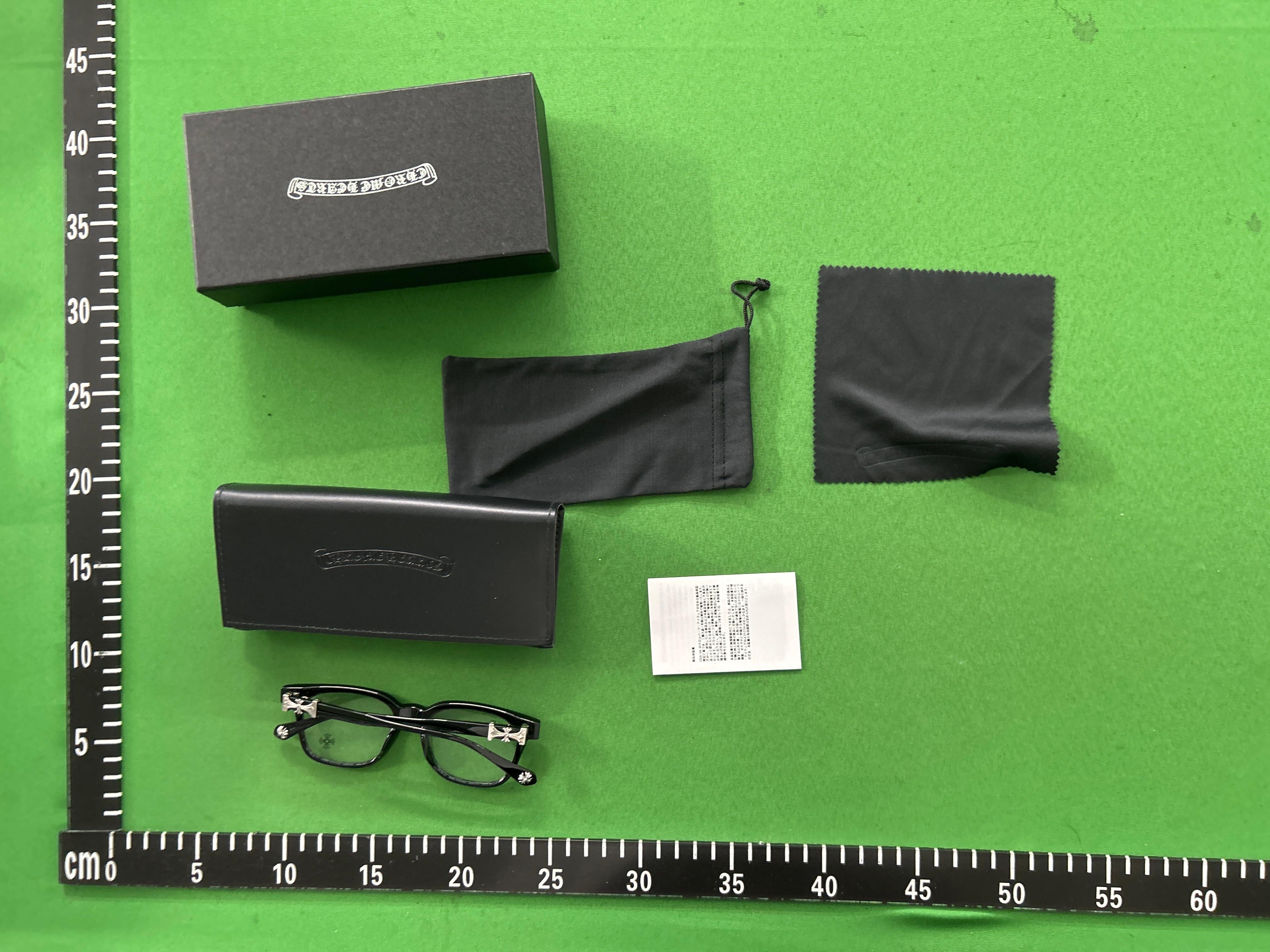 Foto QC 6 de Louis Vuitton LV Waimea Square-Frame Acetate Sunglasses Matte Brown Monogram (Z1082W)