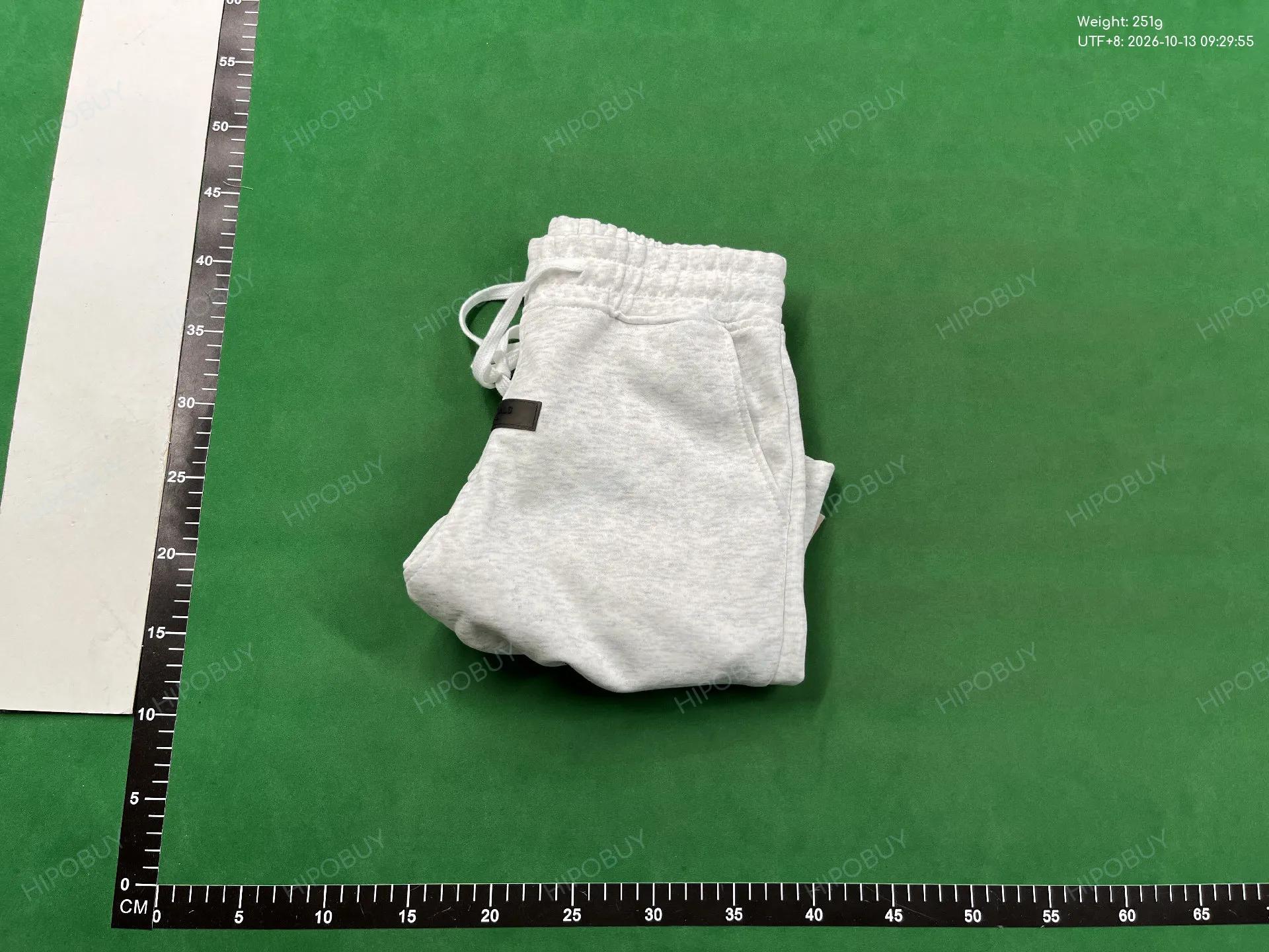 Foto QC 4 de Fear of God Essentials Sweat Shorts Loose Grey