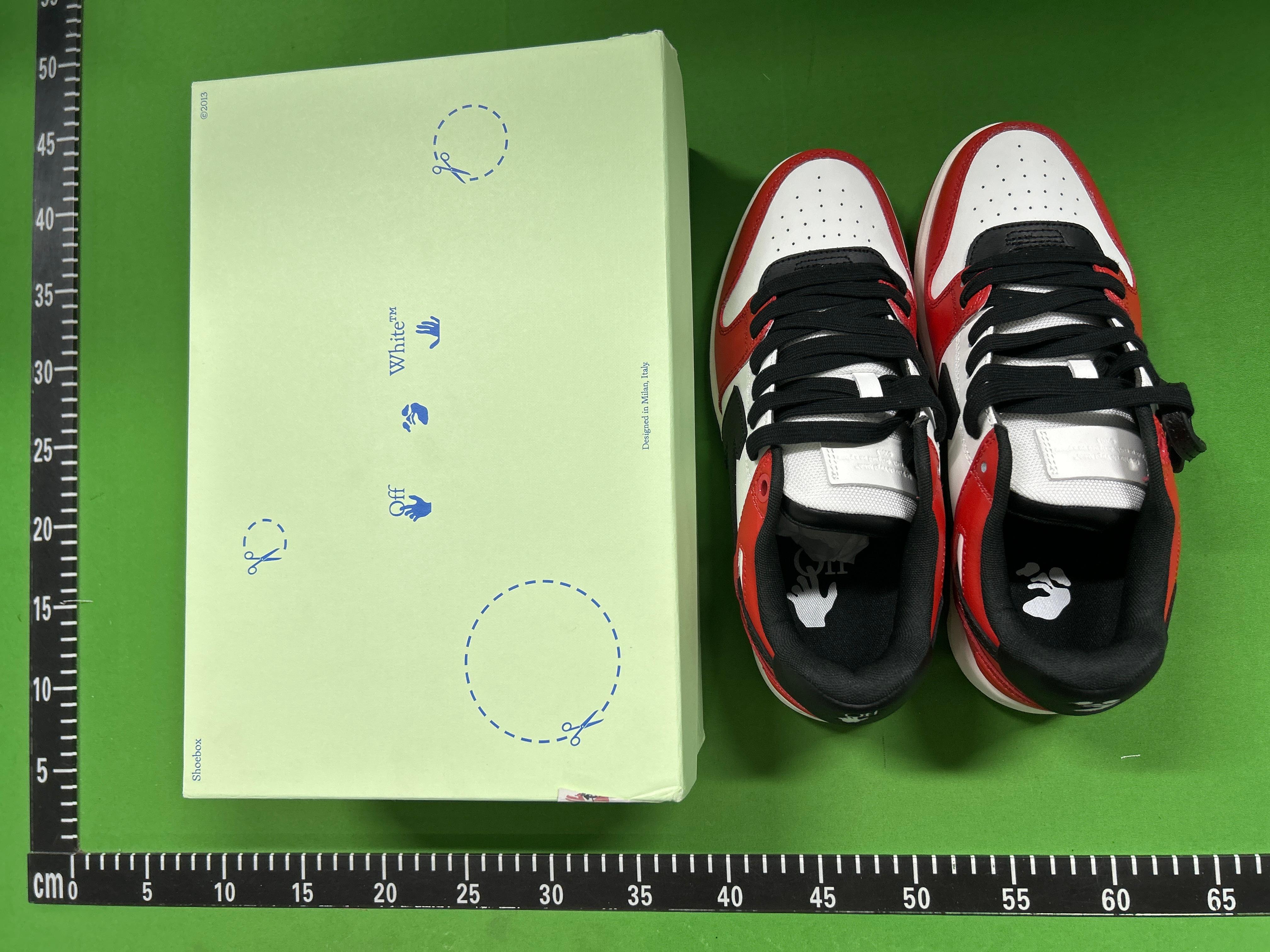 Foto QC 2 de Off-White Out of Office Leather Arrow Sneakers Black White