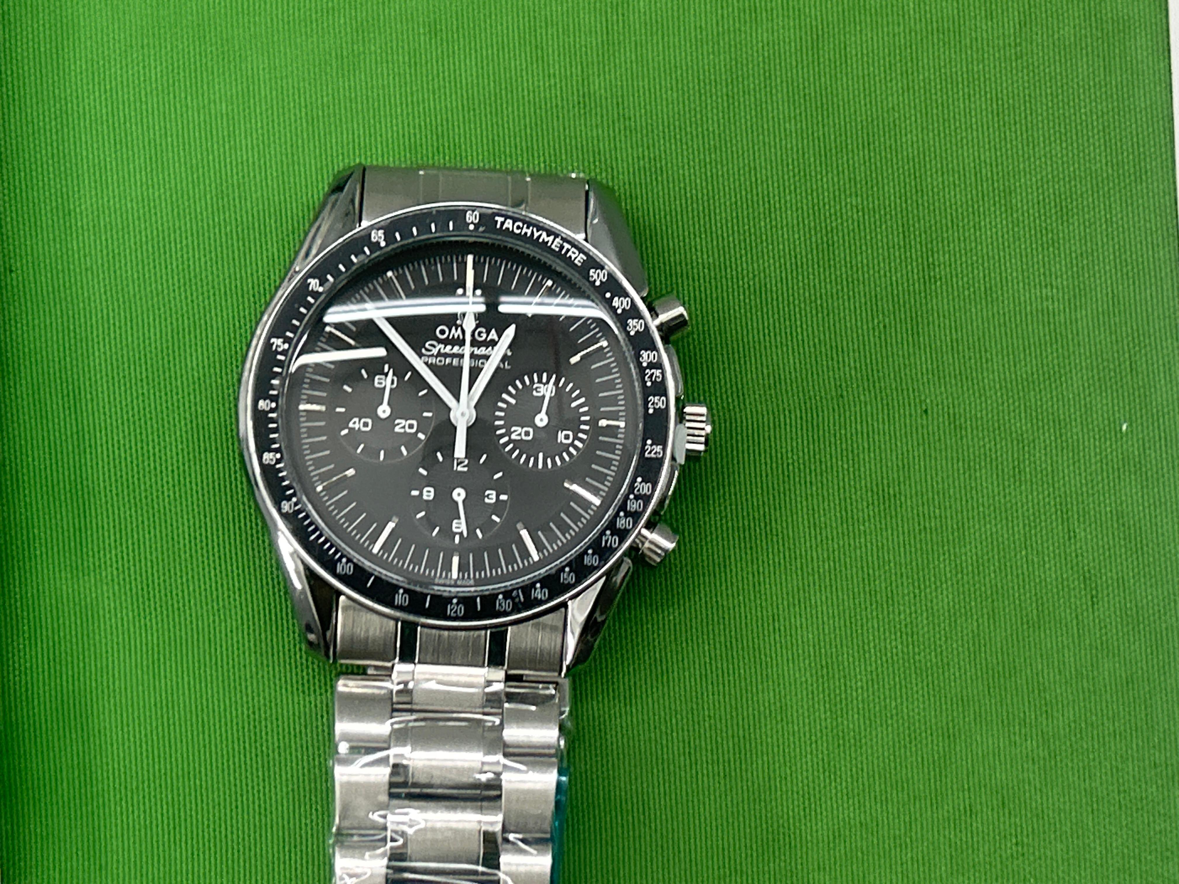 Foto QC 8 de Omega Speedmaster Professional Moonwatch Moonshine Gold 310.60.42.50.99.002