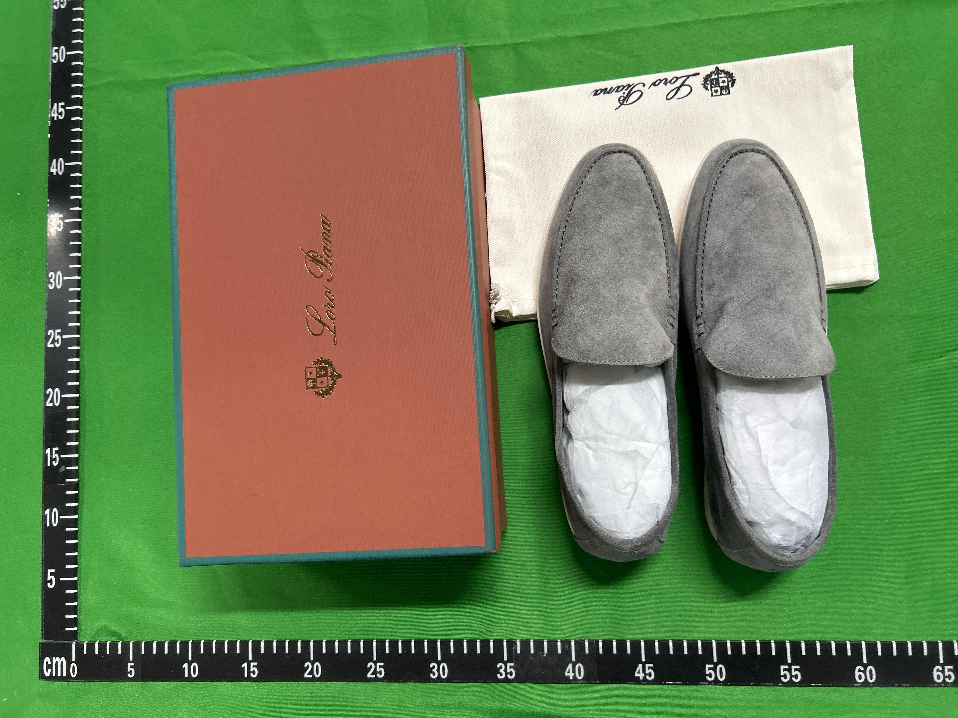 Foto QC 2 de Loro Piana Summer Walk Suede Loafers Navy Blue