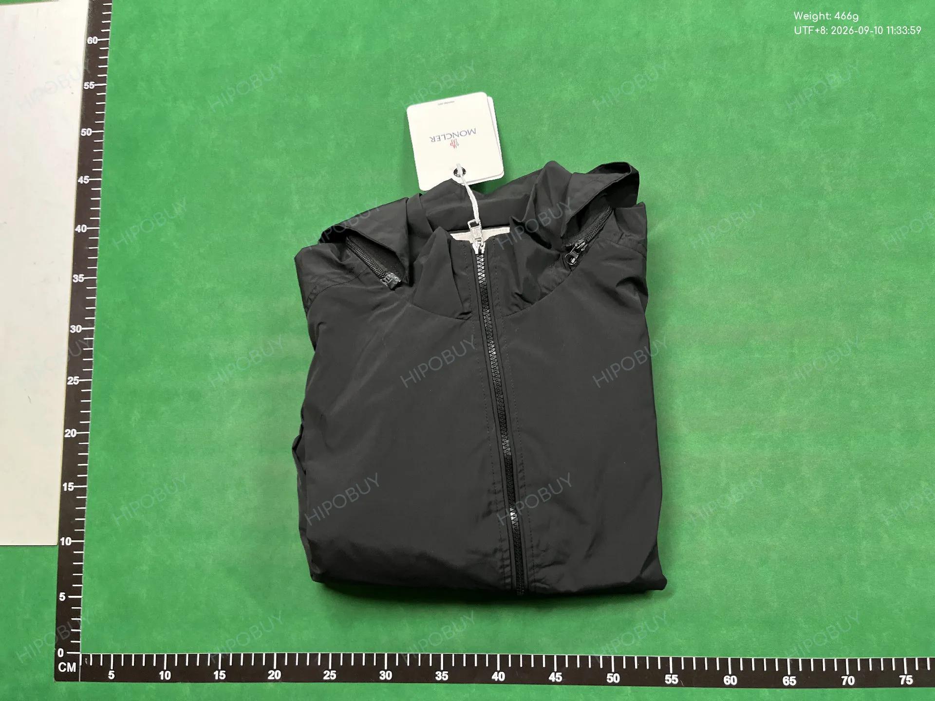 Foto QC 4 de Moncler Tricolor Hooded Windbreaker Jacket White