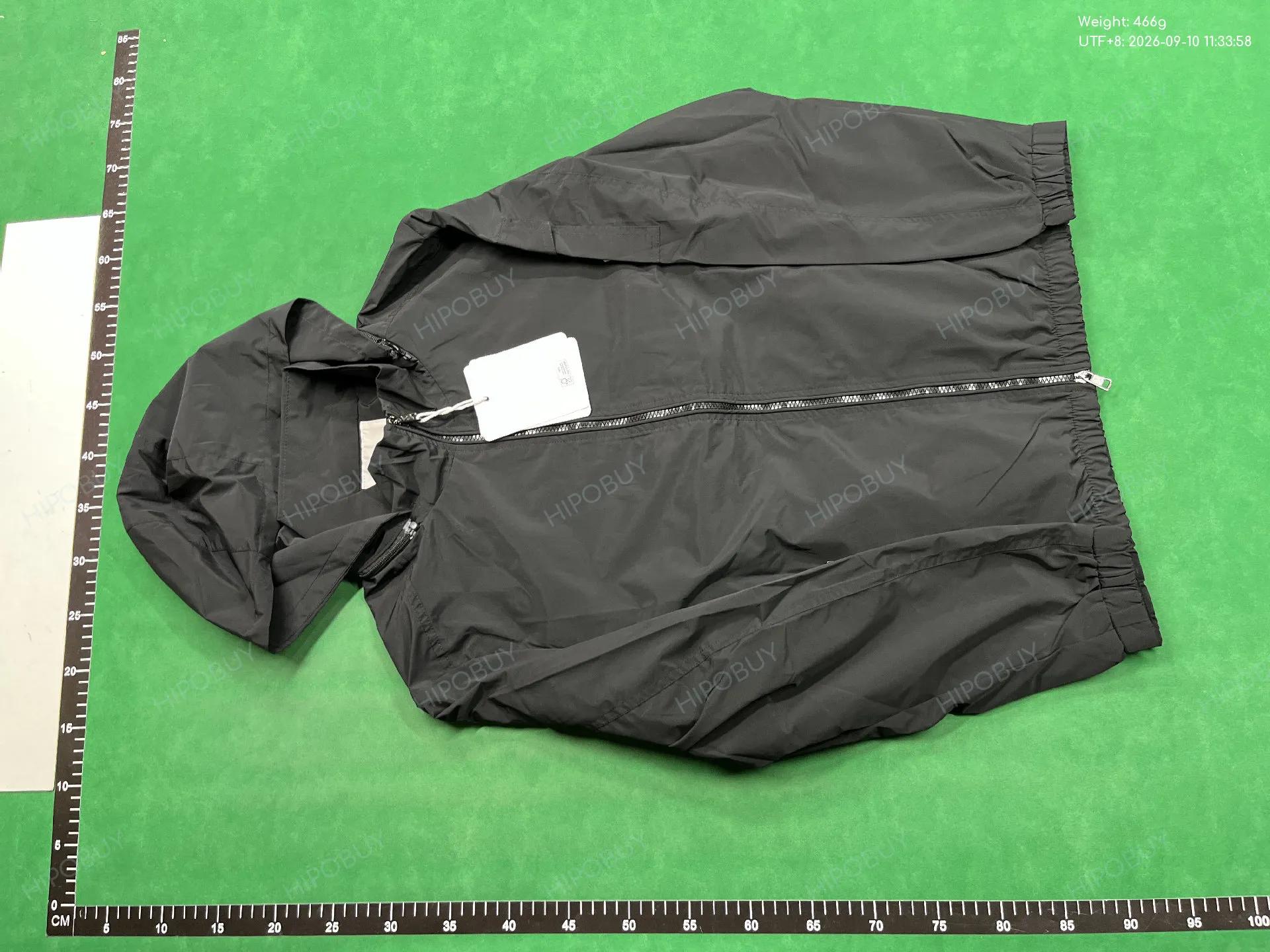 Foto QC 2 de Moncler Tricolor Hooded Windbreaker Jacket White