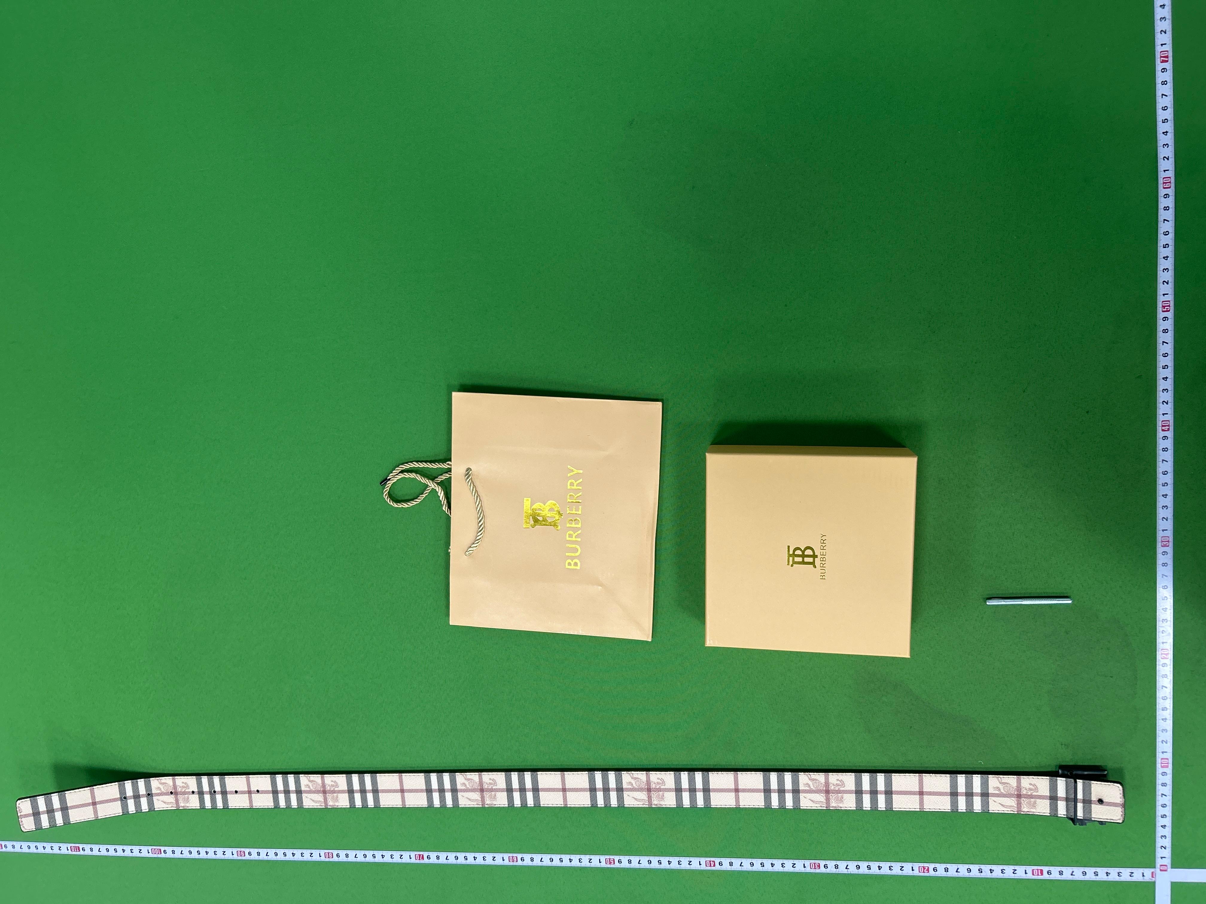 Foto QC 2 de Gucci Disney x Gucci GG Marmont Belt GG Supreme Mickey Mouse