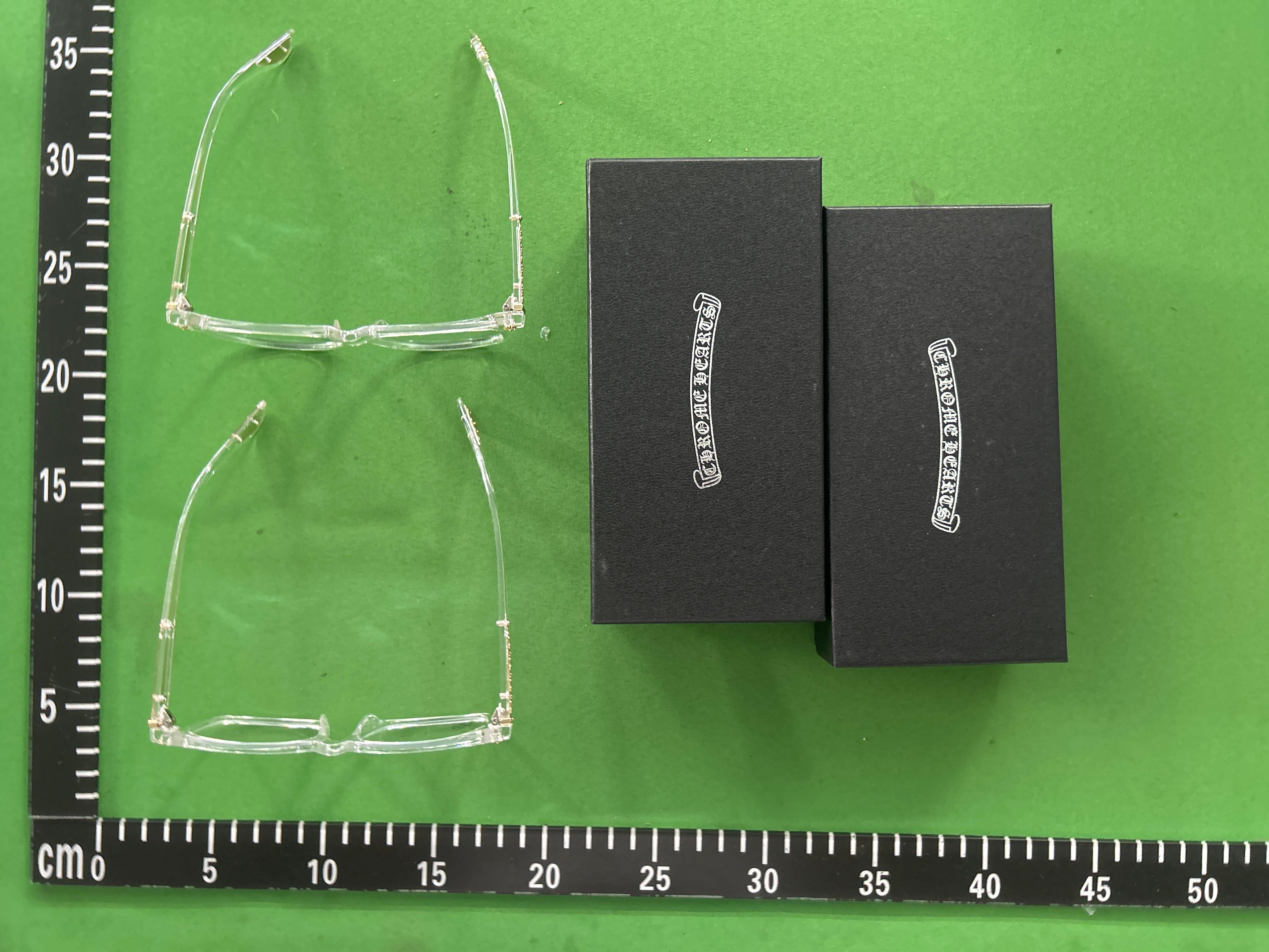 Foto QC 1 de Chrome Hearts Square-Frame Acetate Eyeglasses Black (2271)