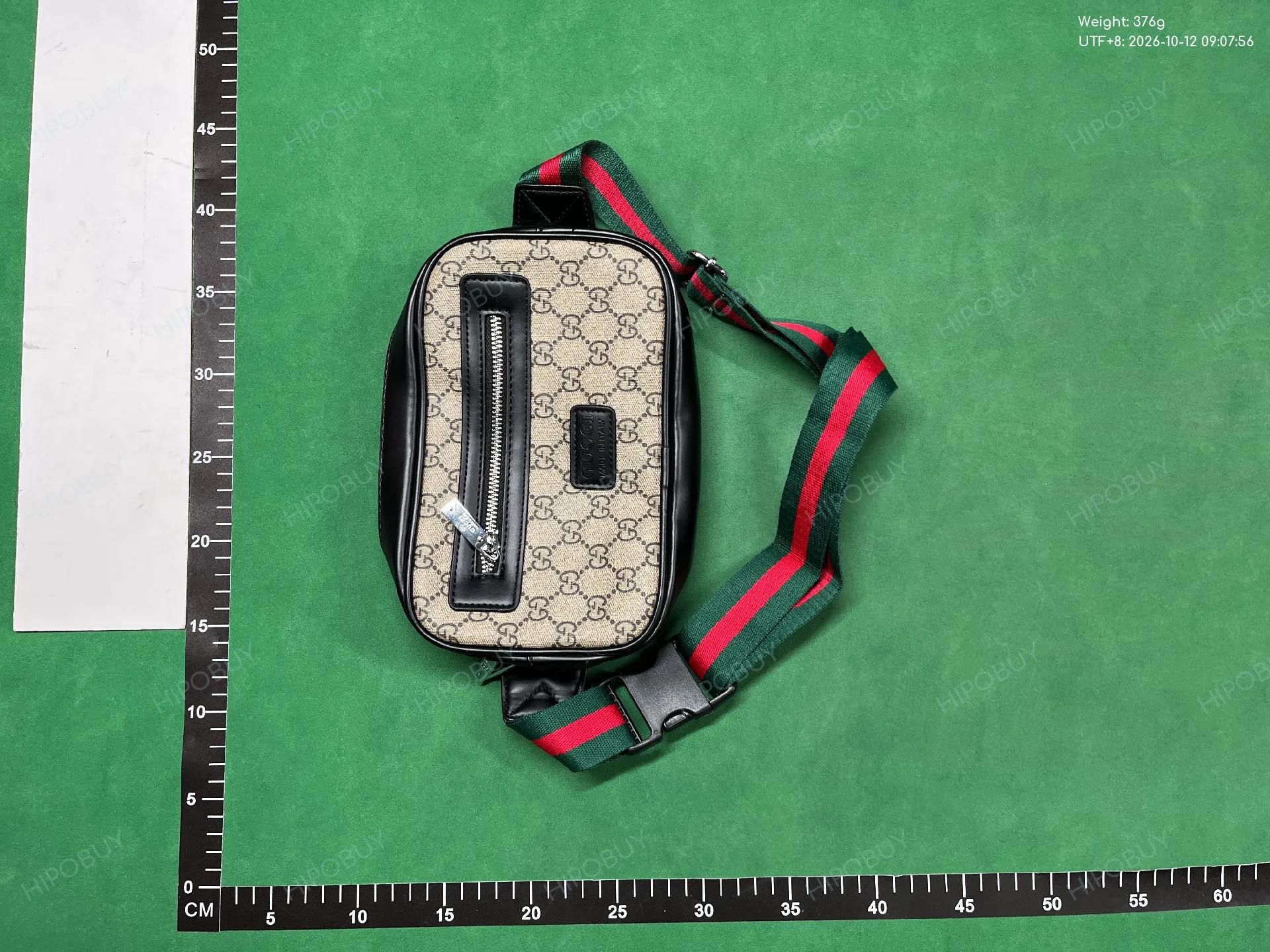 Foto QC 8 de Gucci GG Supreme Belt Bag Small Black GG Supreme Canvas