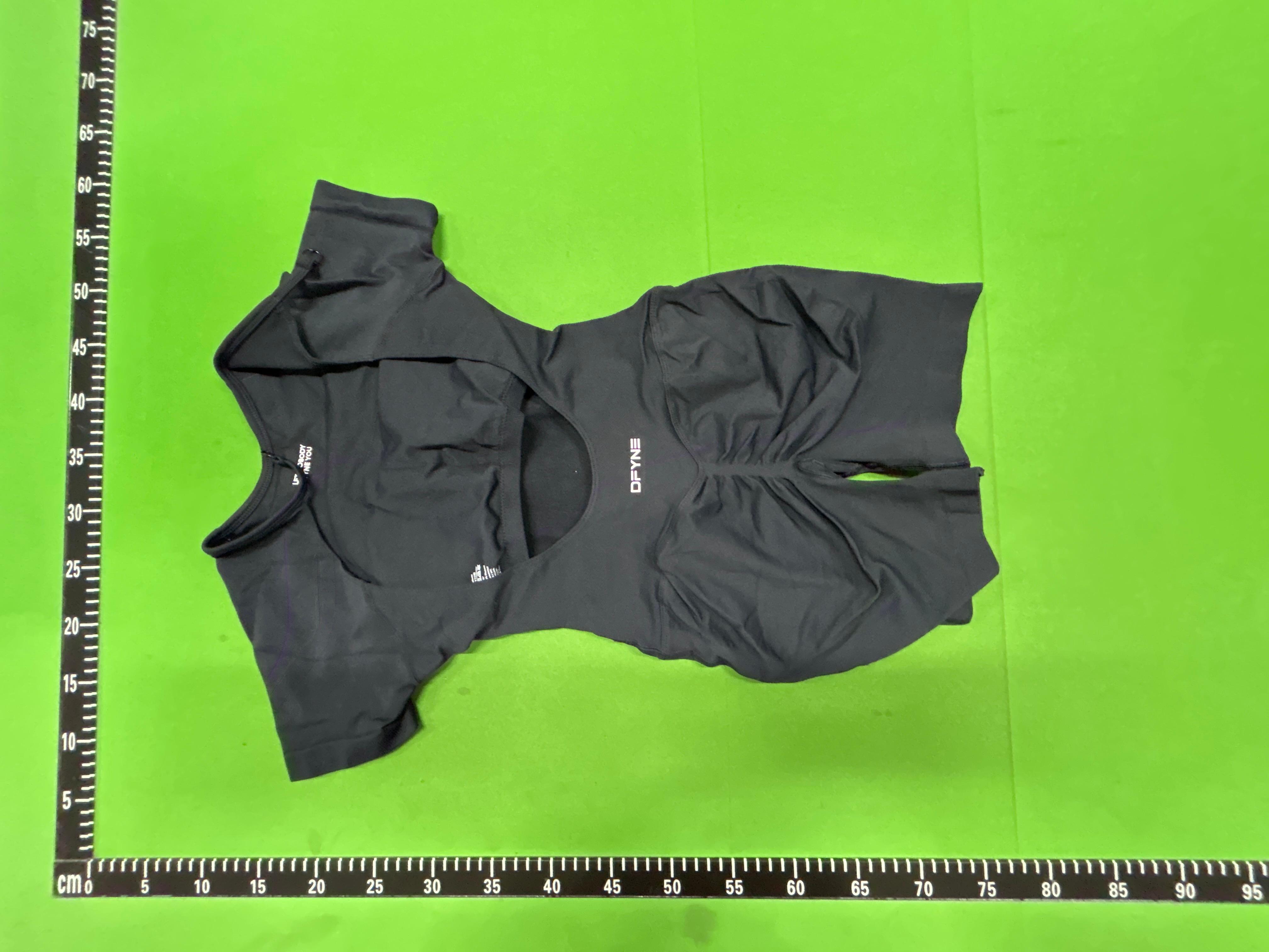 Foto QC 3 de Dfyne Set Black