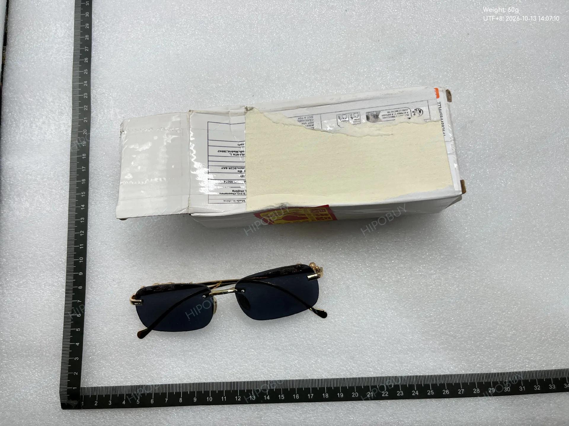 Foto QC 6 de Cartier Panthère Rimless Rectangle Metal Eyeglasses Gold Clear (CT0061O-002)