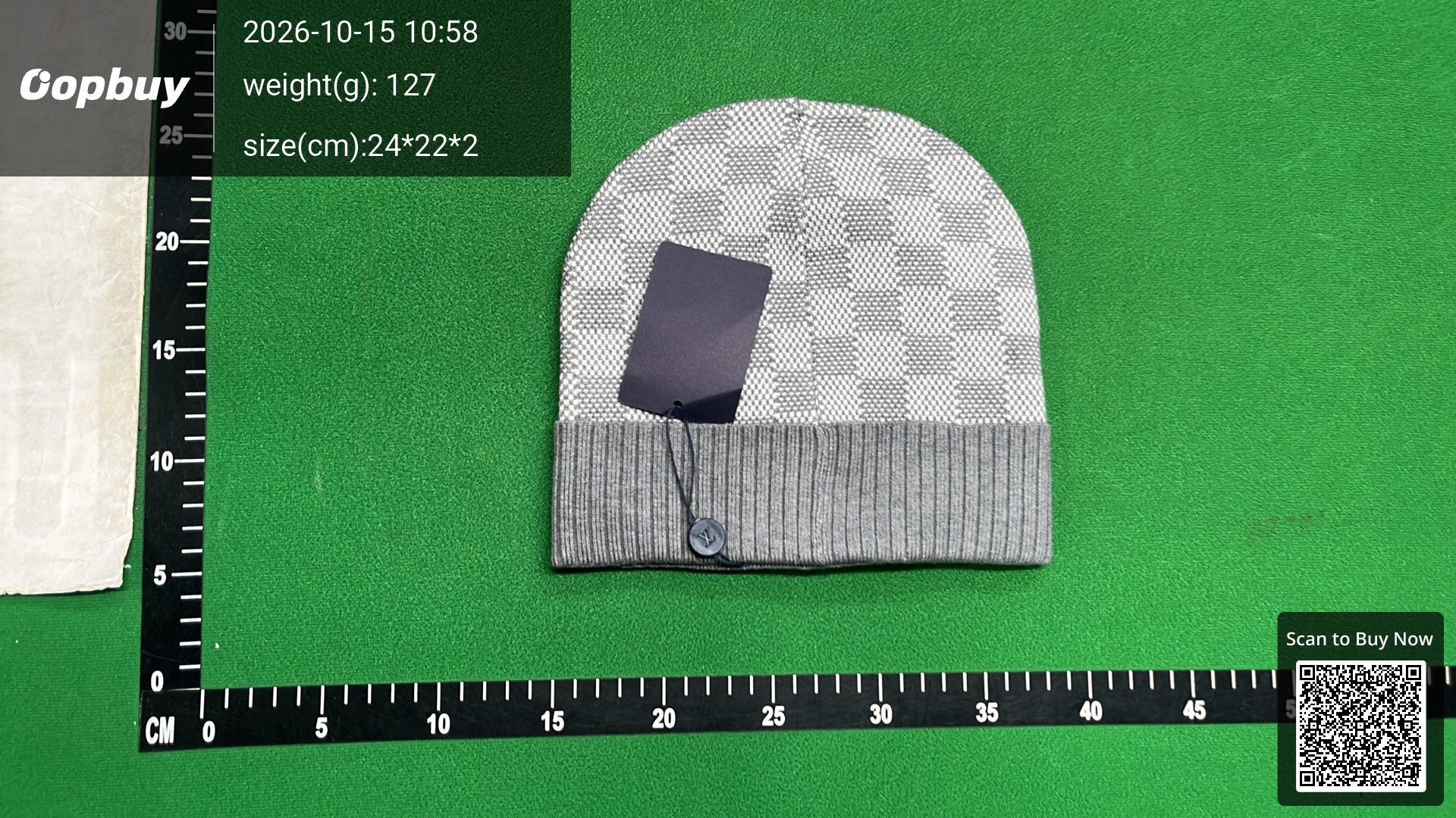 Foto QC 7 de Louis Vuitton Damier Beanie Pink