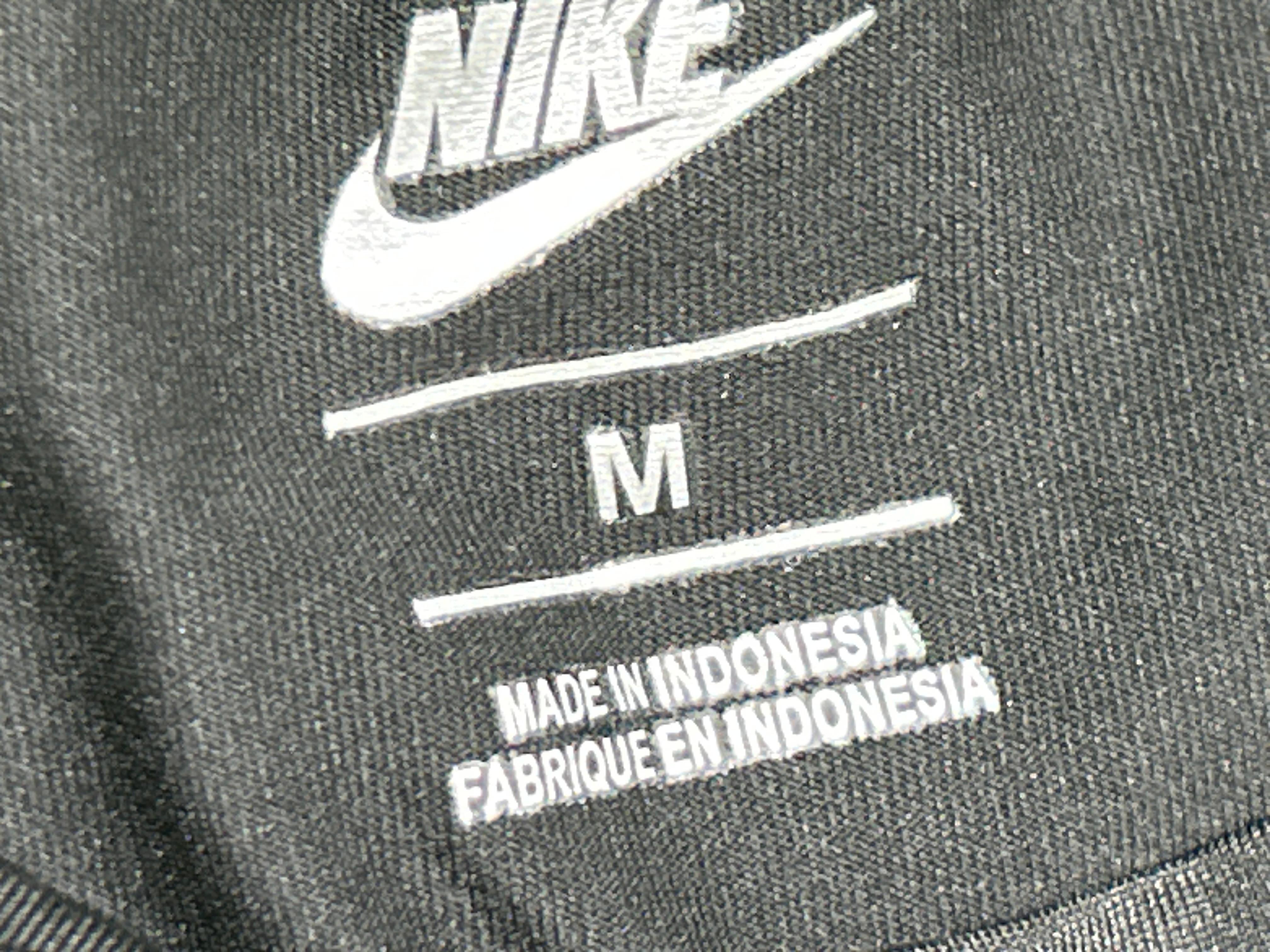 Foto QC 2 de Nike Pro T-shirt Swoosh Logo