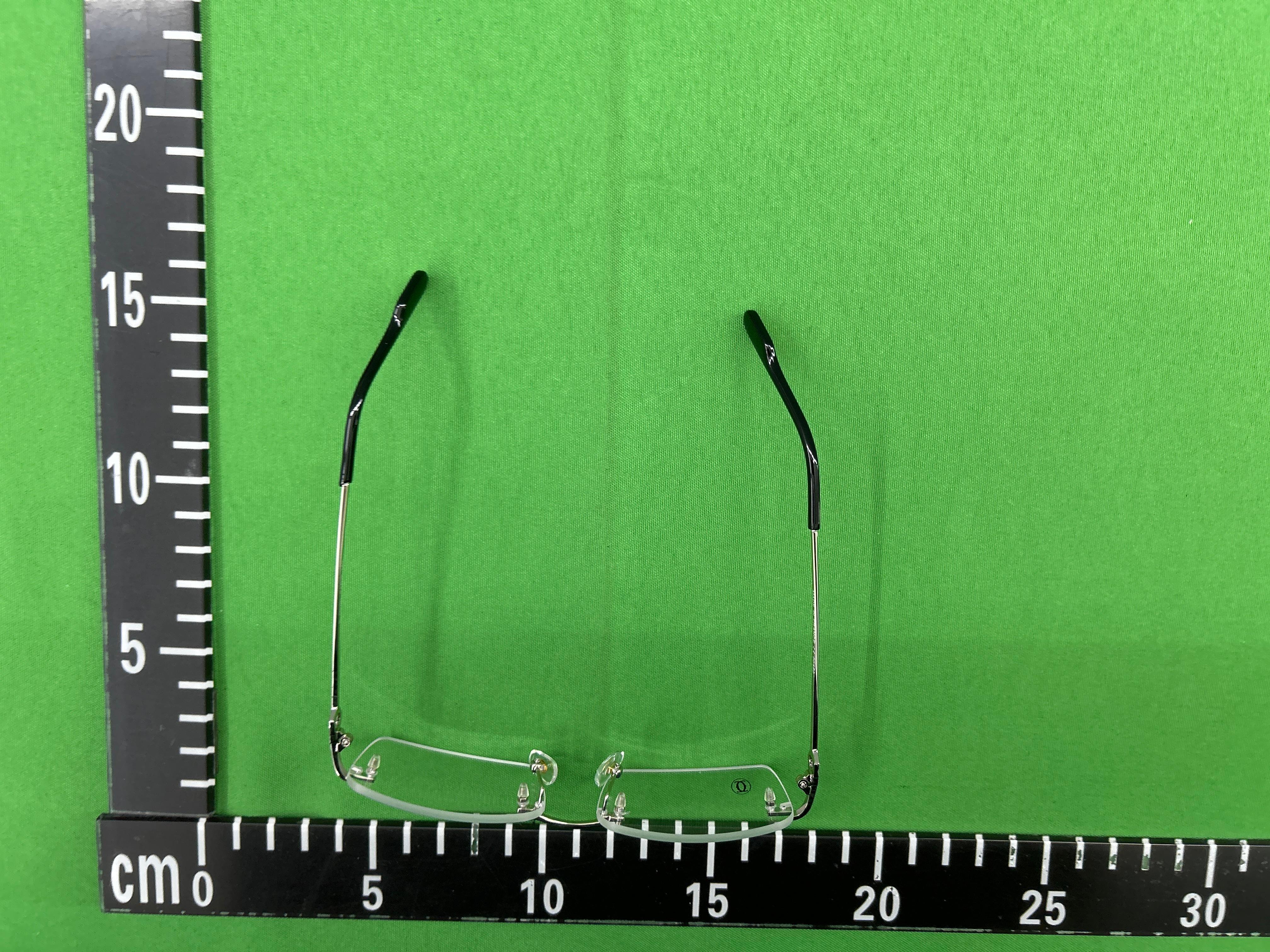 Foto QC 1 de Cartier Rimless Rectangle-Frame Metal Eyeglasses Silver Clear (CT0046O-002)