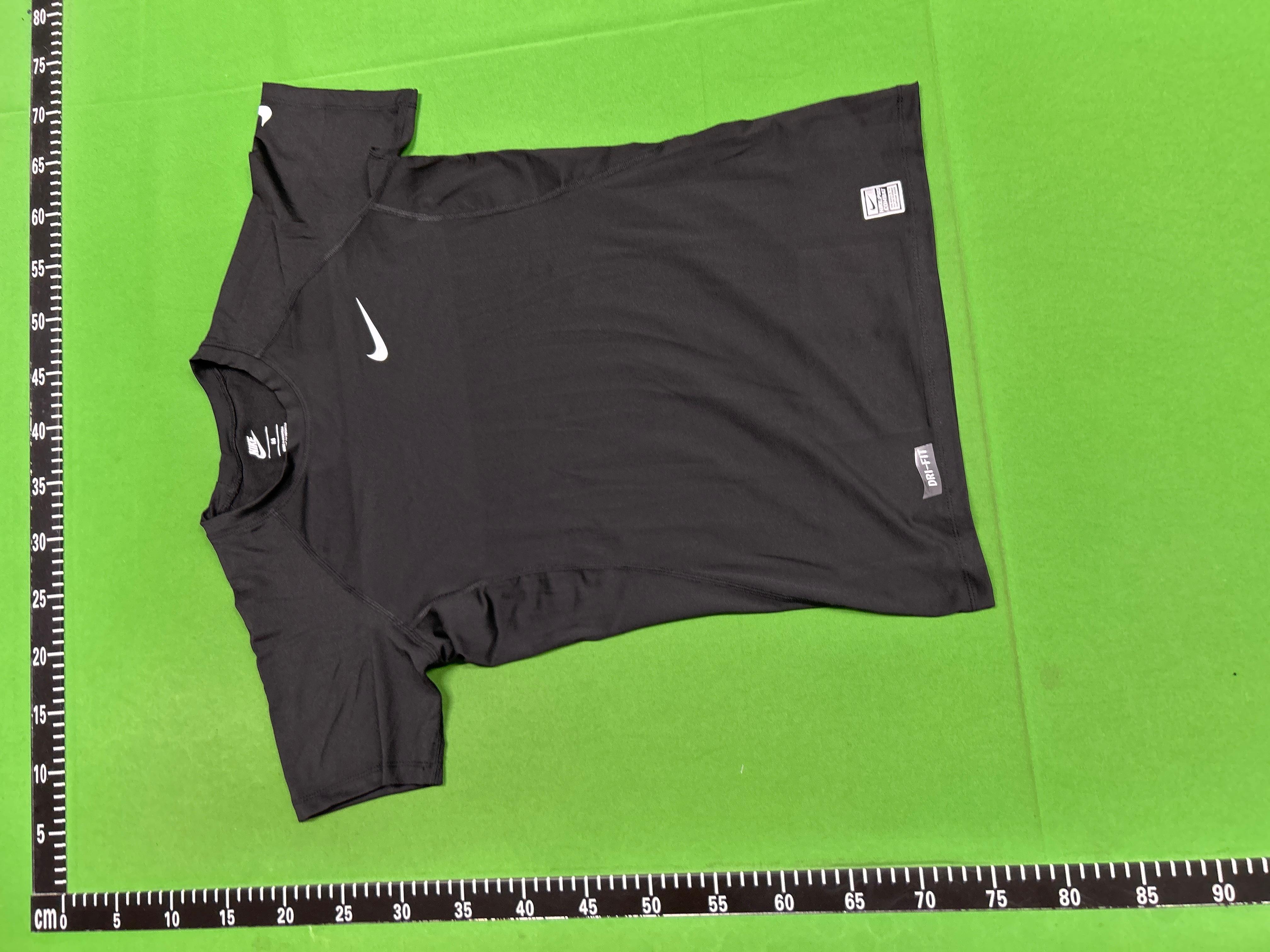 Foto QC 3 de Nike Pro T-shirt Swoosh Logo