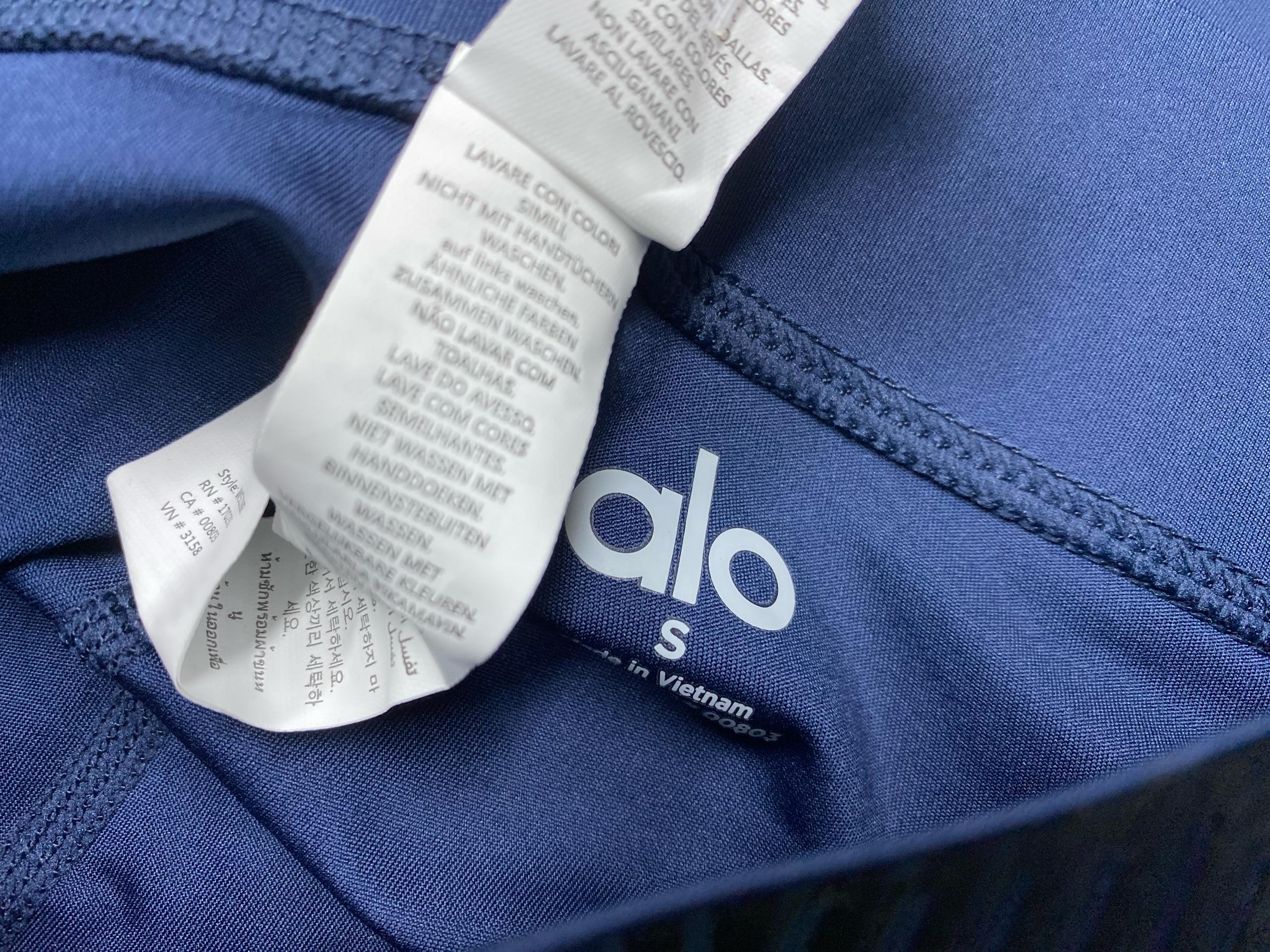 Foto QC 3 de Alo Yoga Airlift High-Waist Line Up Shorts Black