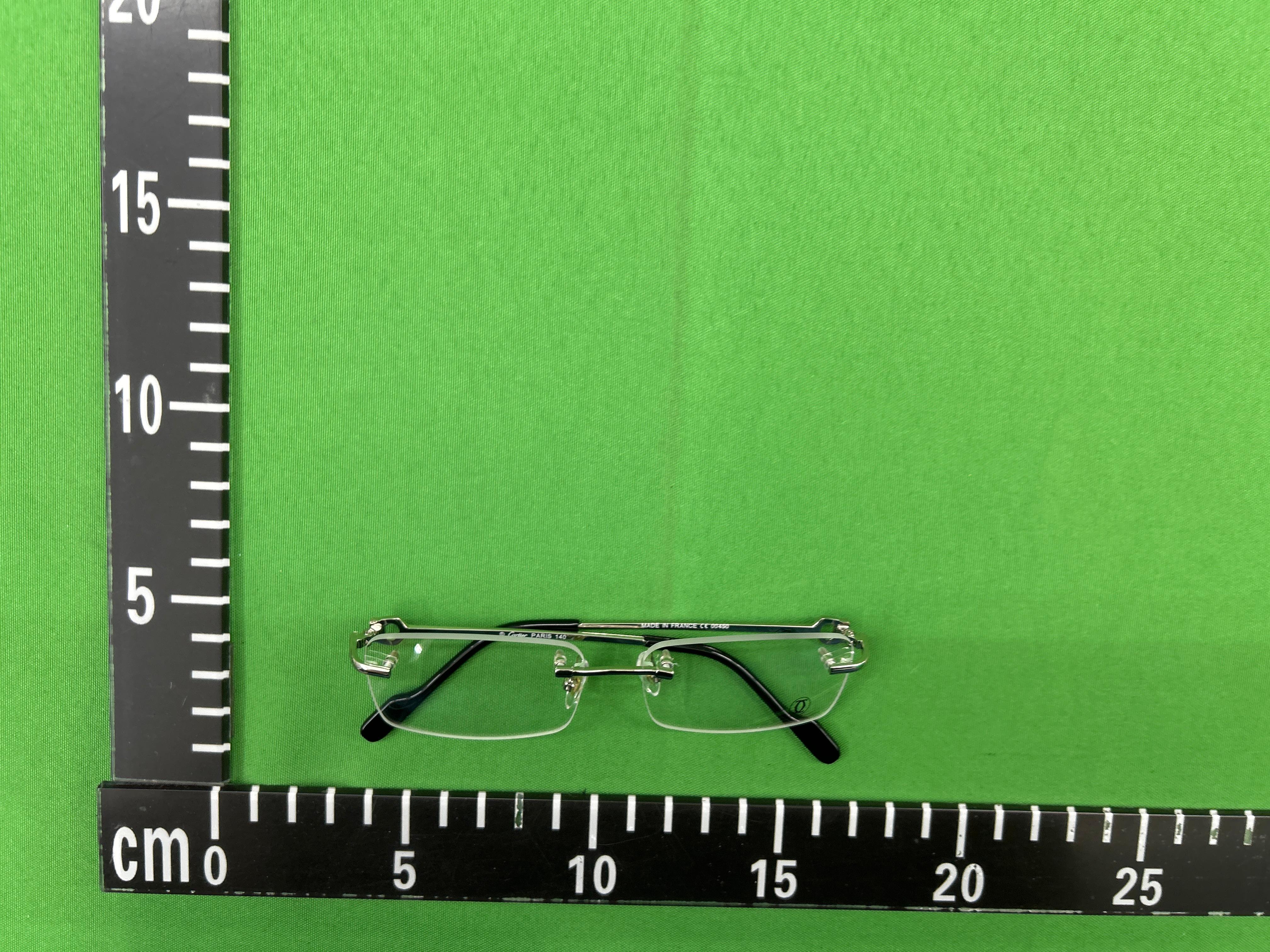 Foto QC 3 de Cartier Rimless Rectangle-Frame Metal Eyeglasses Silver Clear (CT0046O-002)