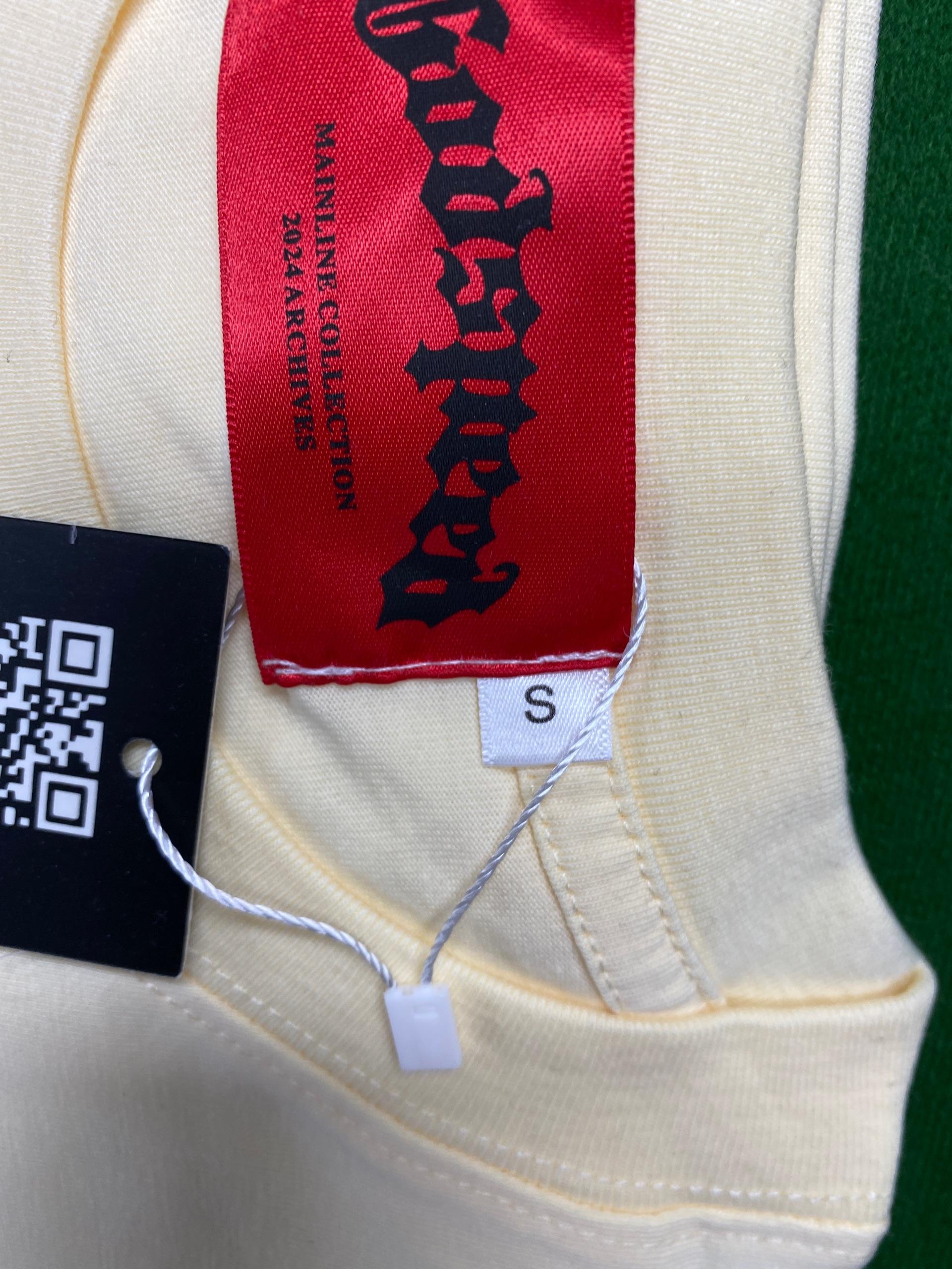 Foto QC 4 de Godspeed Rose Street Graphic T-shirt White
