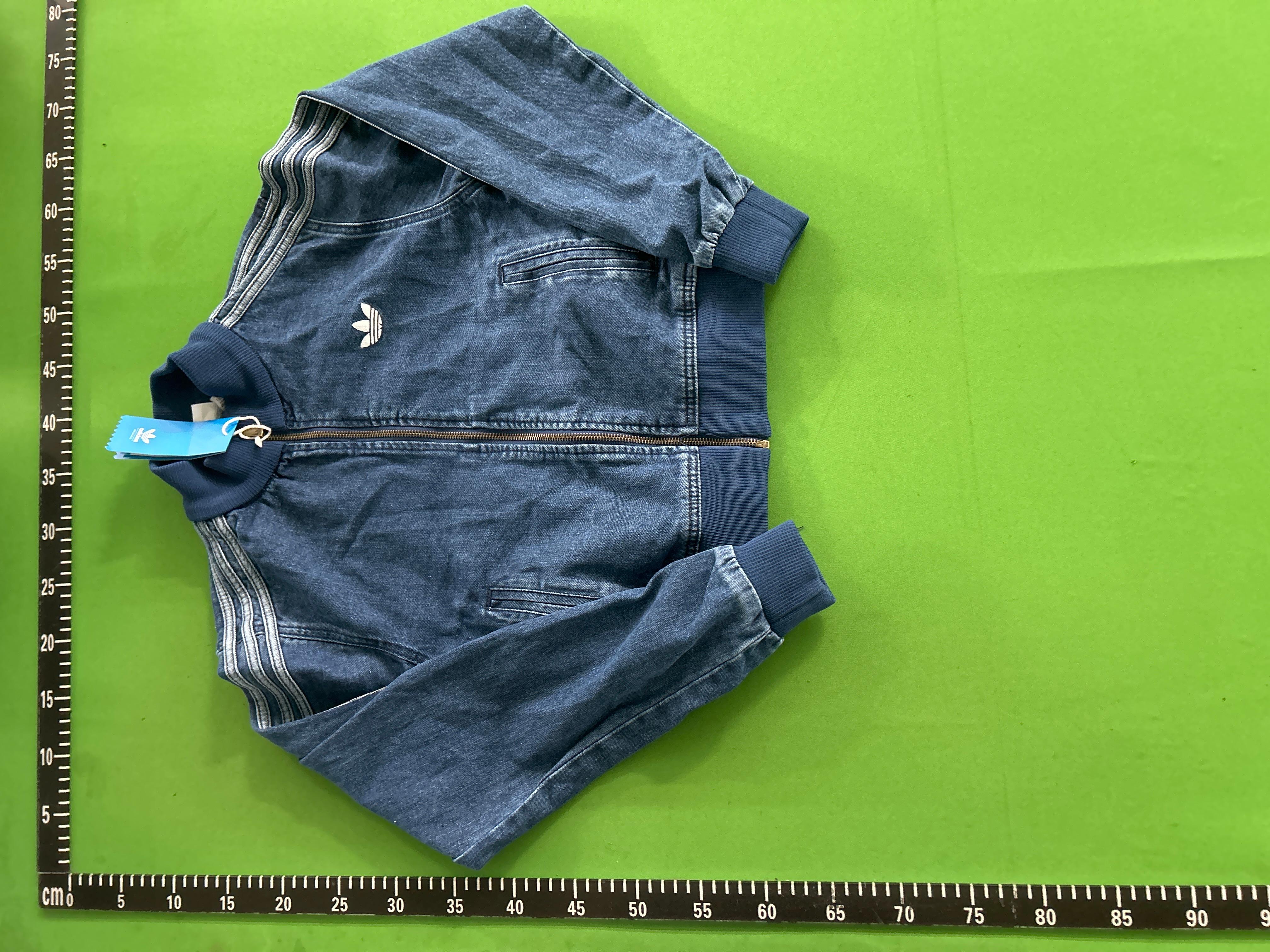 Foto QC 7 de adidas Originals Adicolor Cropped Denim Track Jacket Washed Grey Denim