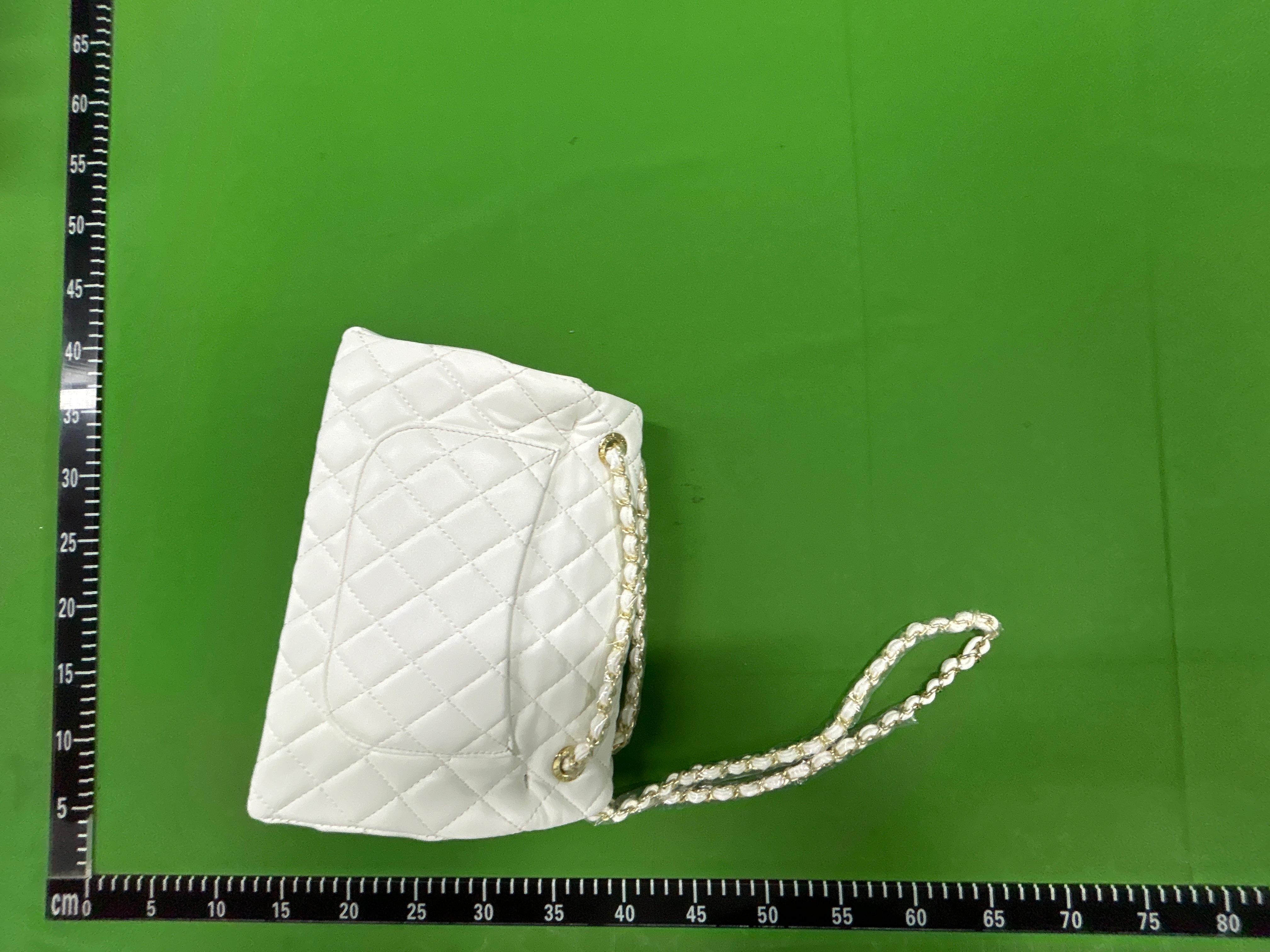 Foto QC 4 de Chanel Classic Flap Bag Small Blue Denim Camellia