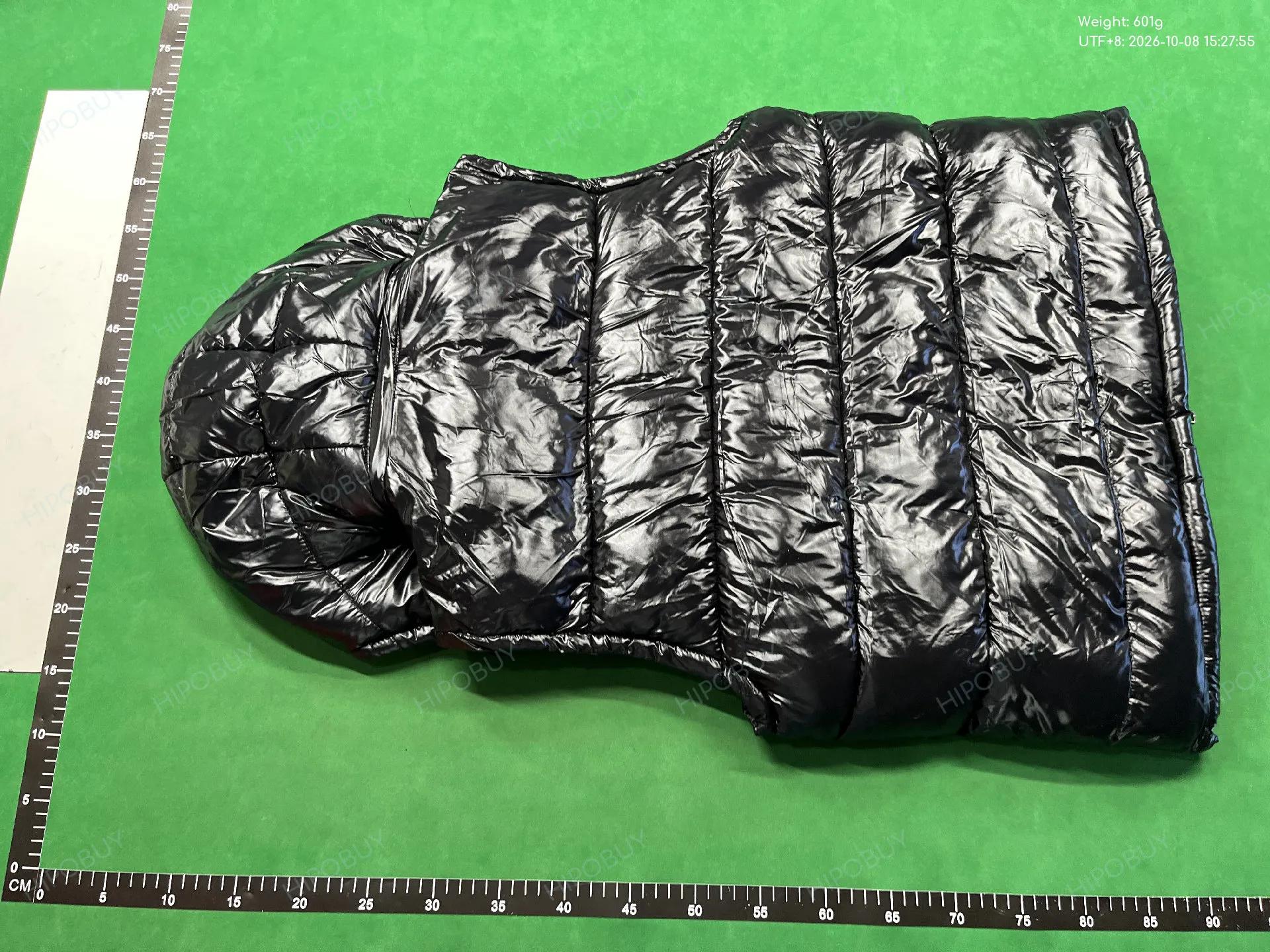 Foto QC 7 de Moncler Montbeliard Puffer Jacket Down Black