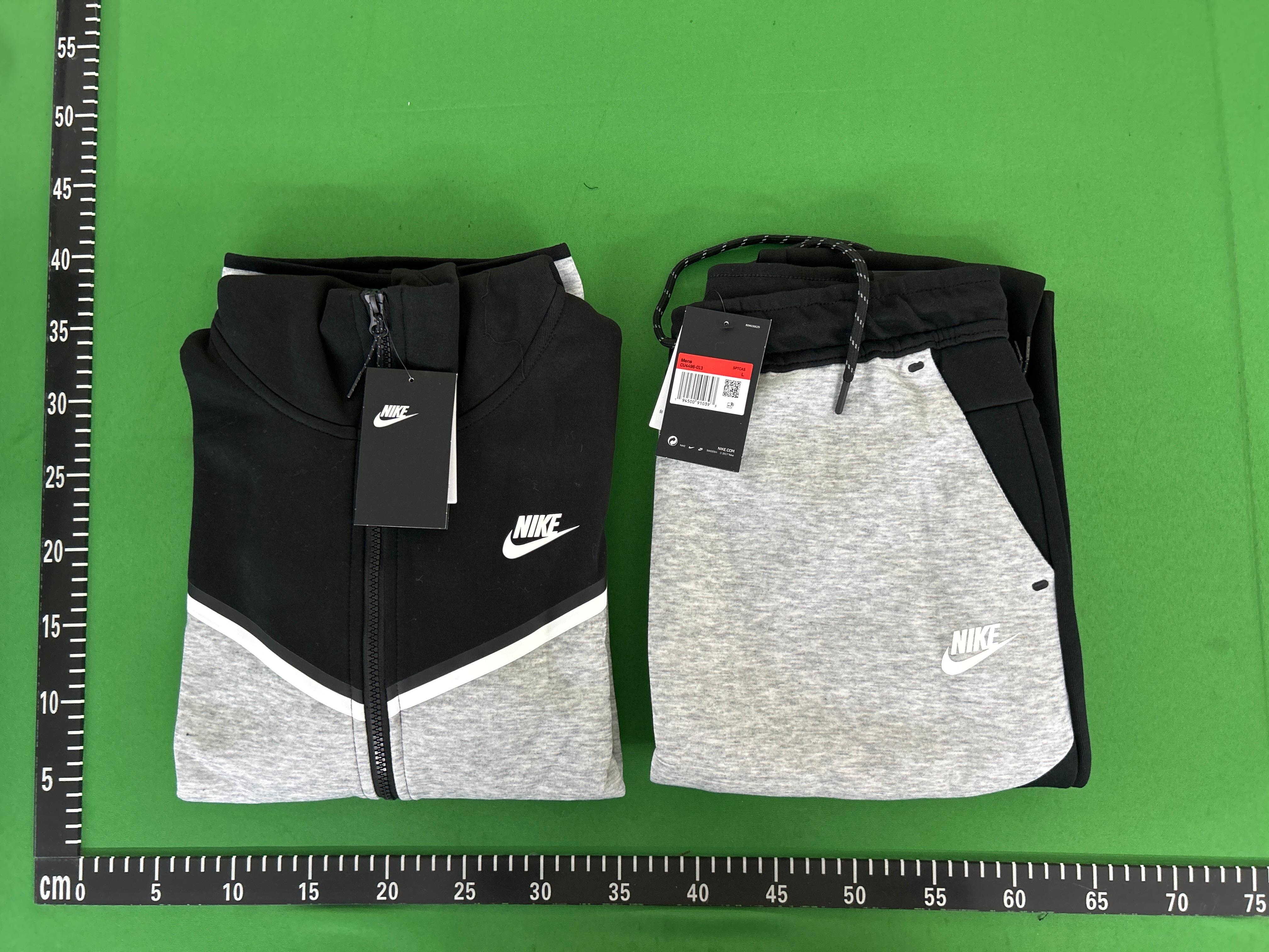 Foto QC 7 de Nike x Syna World Tech Fleece Set 2-Piece Black/Metallic Red Bronze