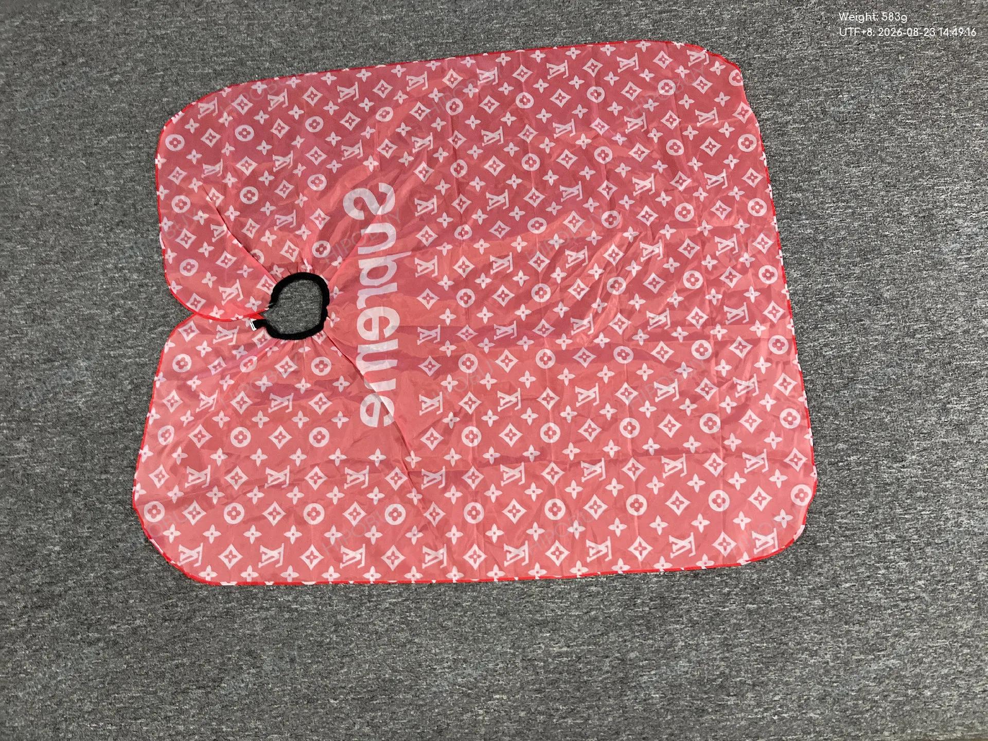 Foto QC 5 de Other Supreme LV Style Barber Cape Red