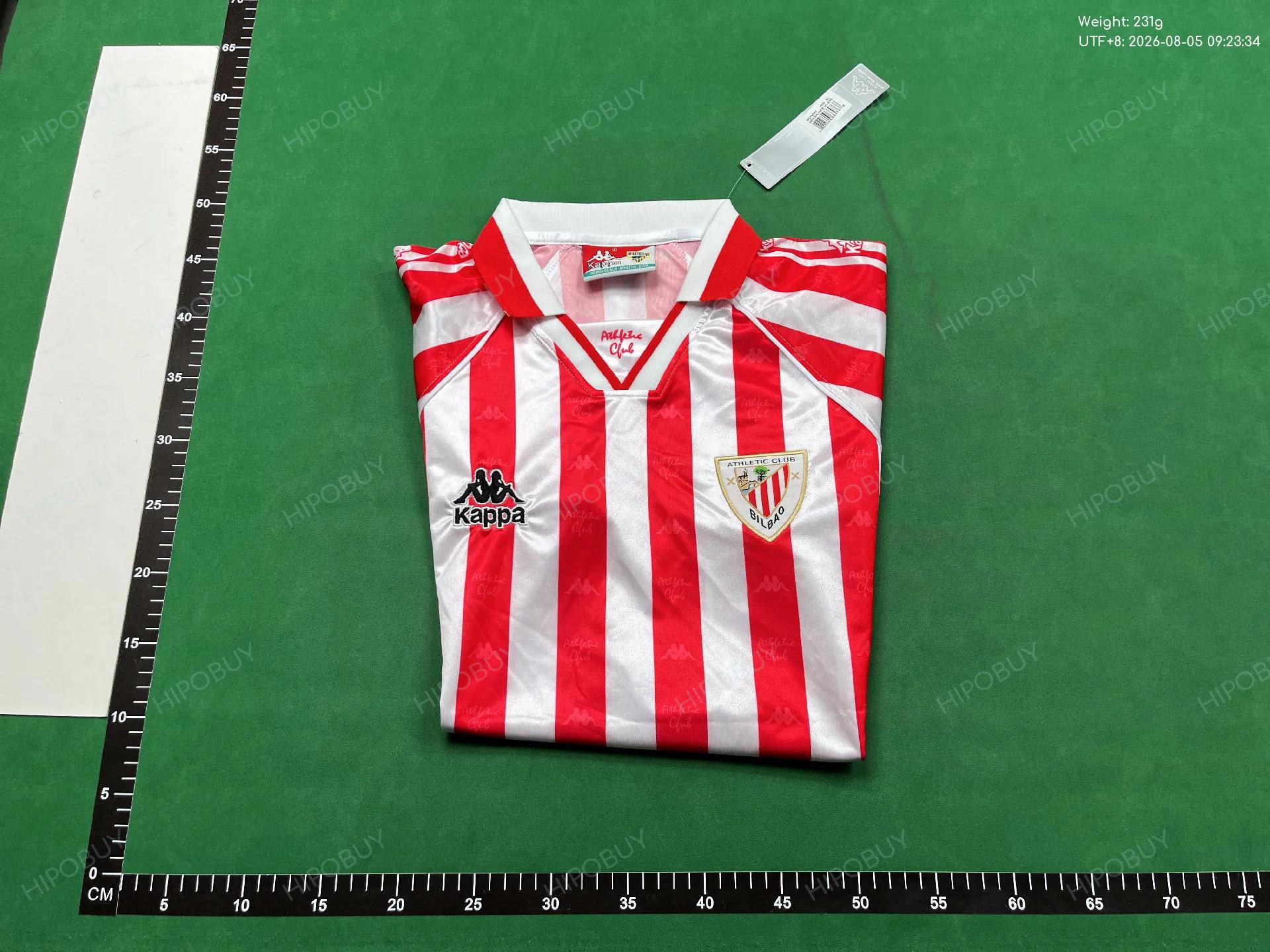 Foto QC 8 de Umbro x Manchester United Retro 1992/94 Home Lace-Up Jersey Red