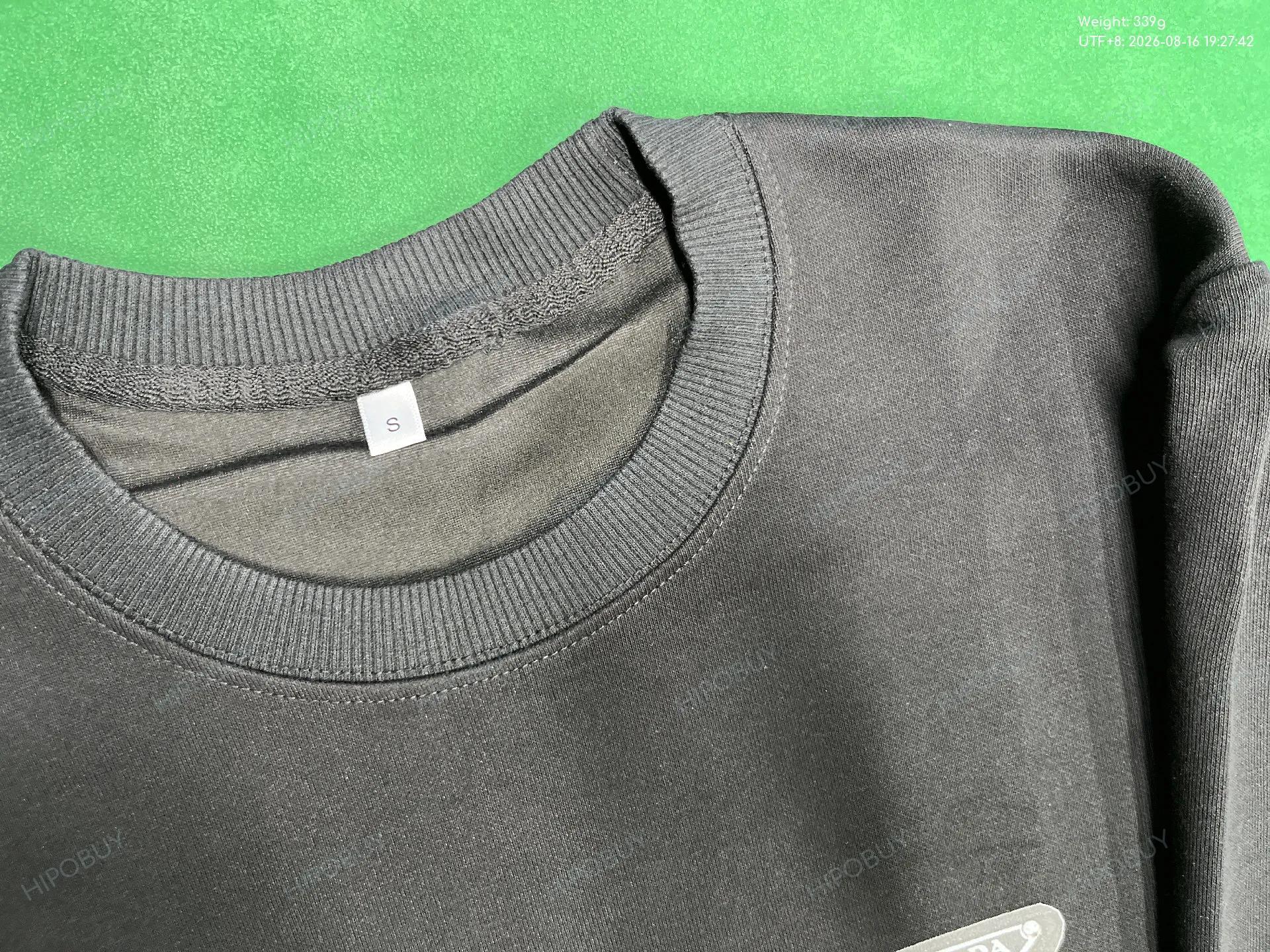 Foto QC 1 de Celine Sweater Logo Hooded Black