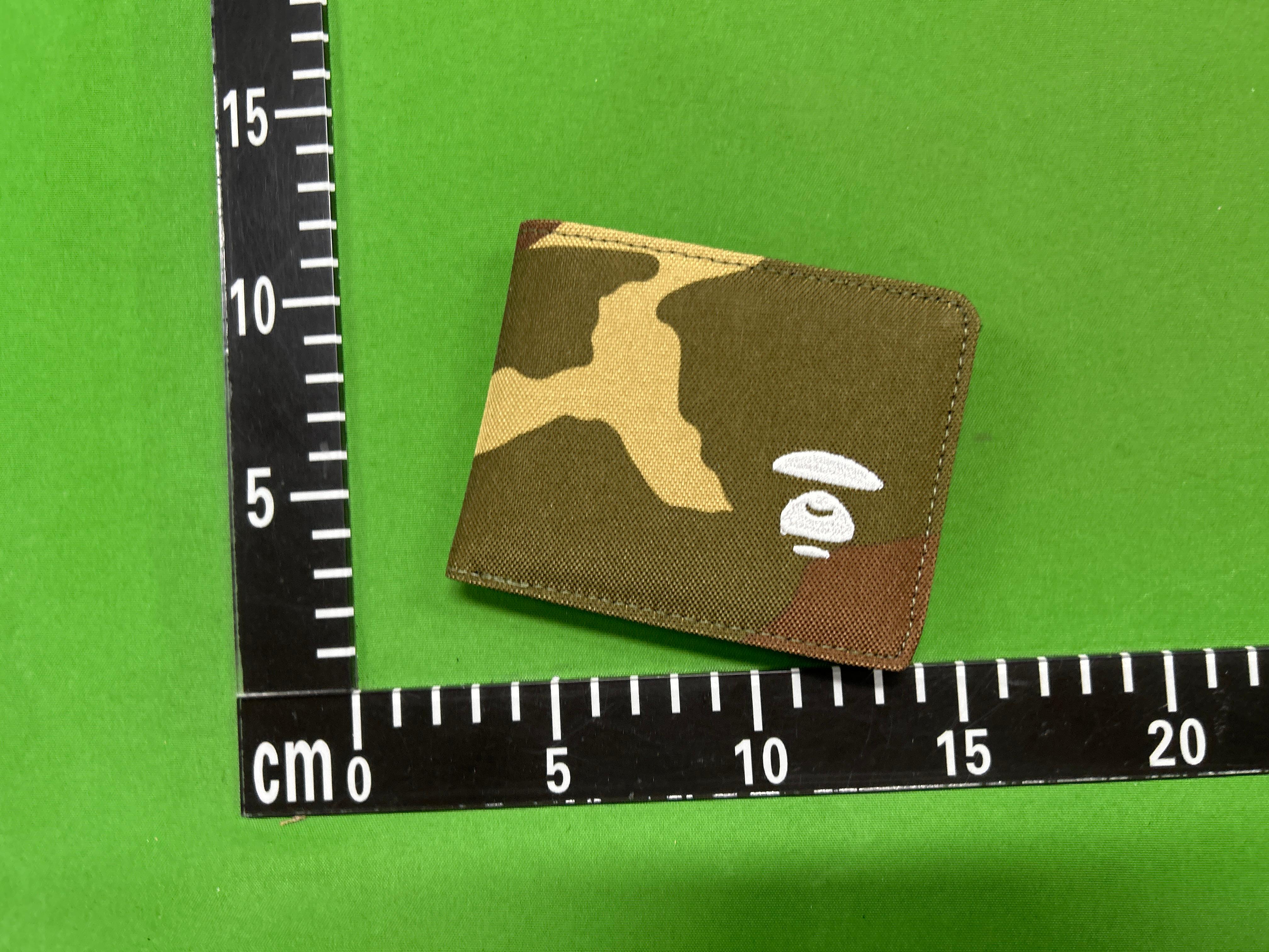 Foto QC 8 de AAPE By A Bathing Ape Moon Face Bifold Wallet Canvas Black