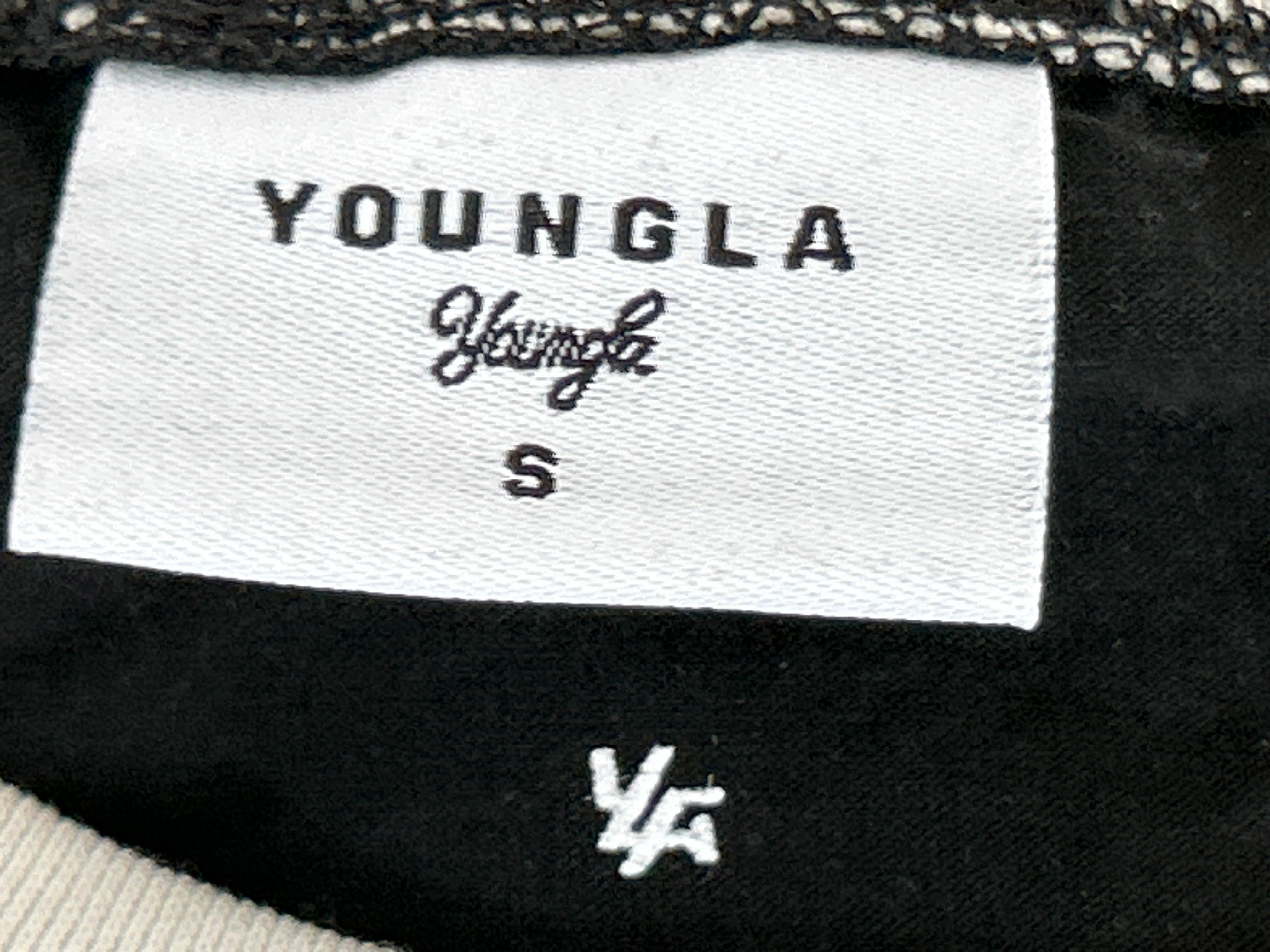 Foto QC 2 de YoungLA Gold's Gym Ringer T-shirt Bodybuilder Graphic Grey