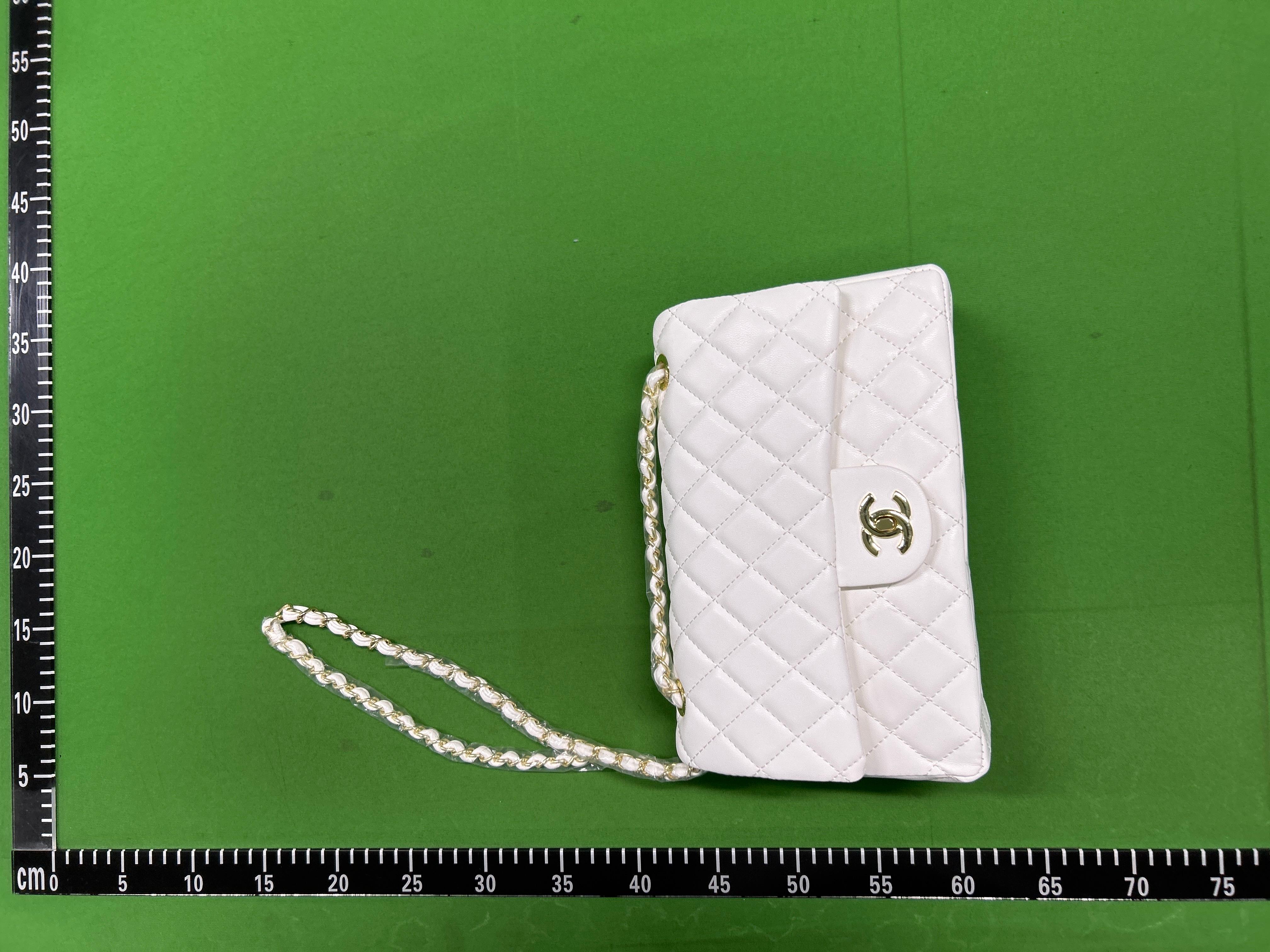 Foto QC 3 de Chanel Classic Flap Bag Small Blue Denim Camellia