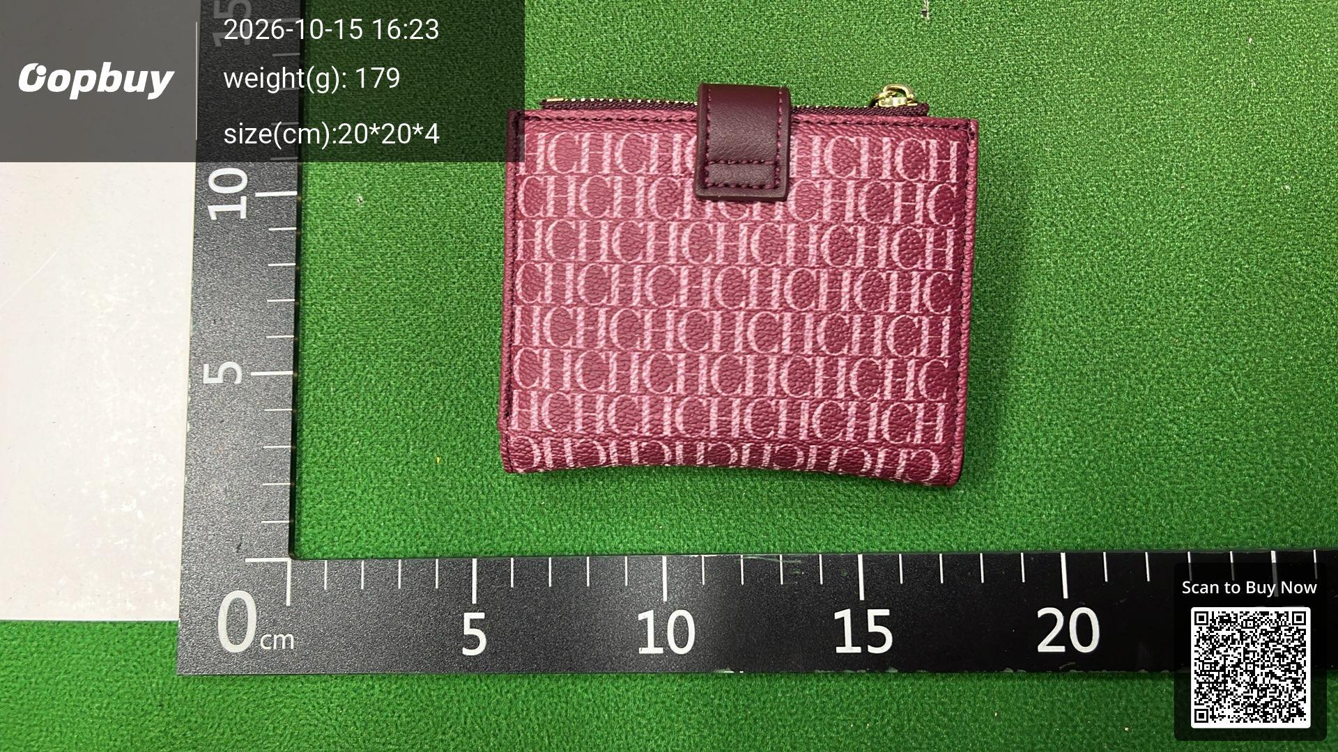 Foto QC 2 de Carolina Herrera Monogram Compact Wallet Embossed Leather Burgundy