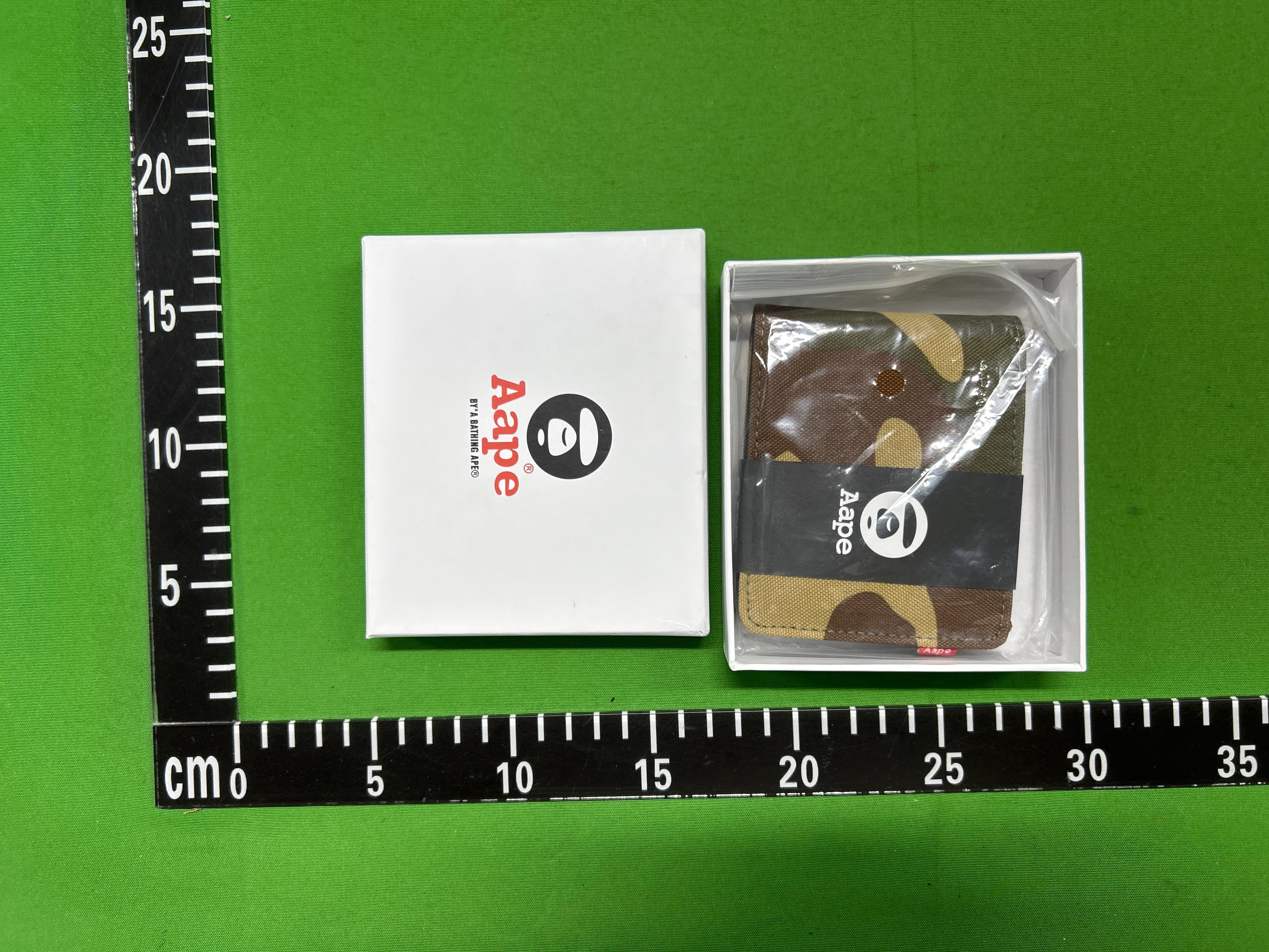 Foto QC 6 de AAPE By A Bathing Ape Moon Face Bifold Wallet Canvas Black
