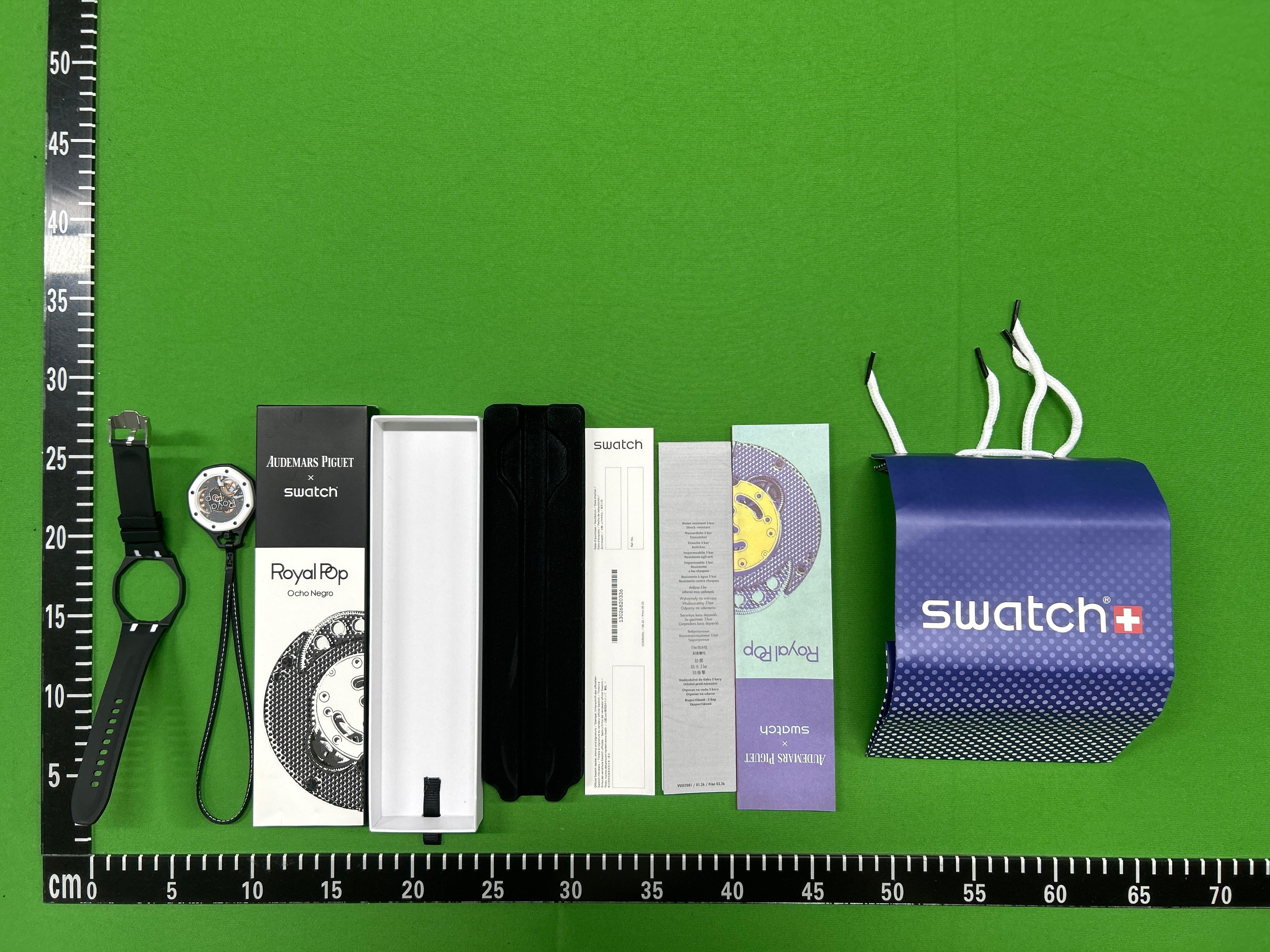 Foto QC 2 de Swatch x Audemars Piguet Royal Pop Huit Blanc SSX03W100N