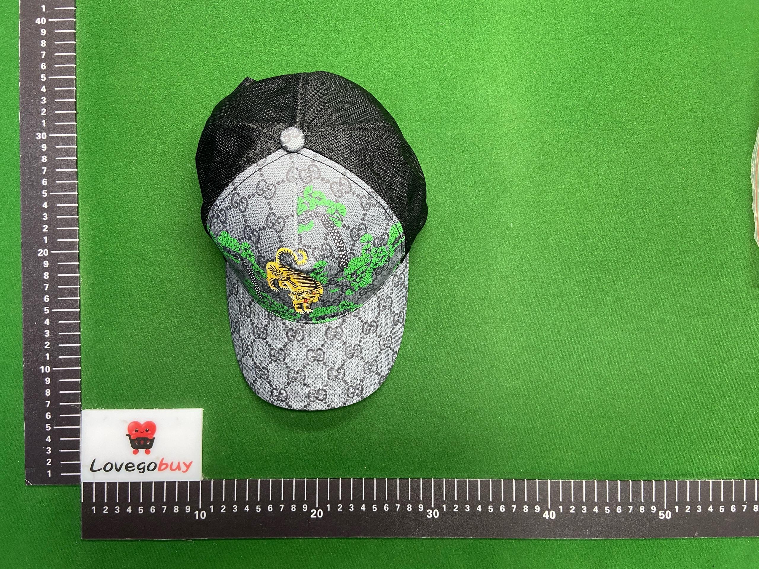 Foto QC 3 de Gucci Animal Print GG Supreme Cap Beige/Ebony