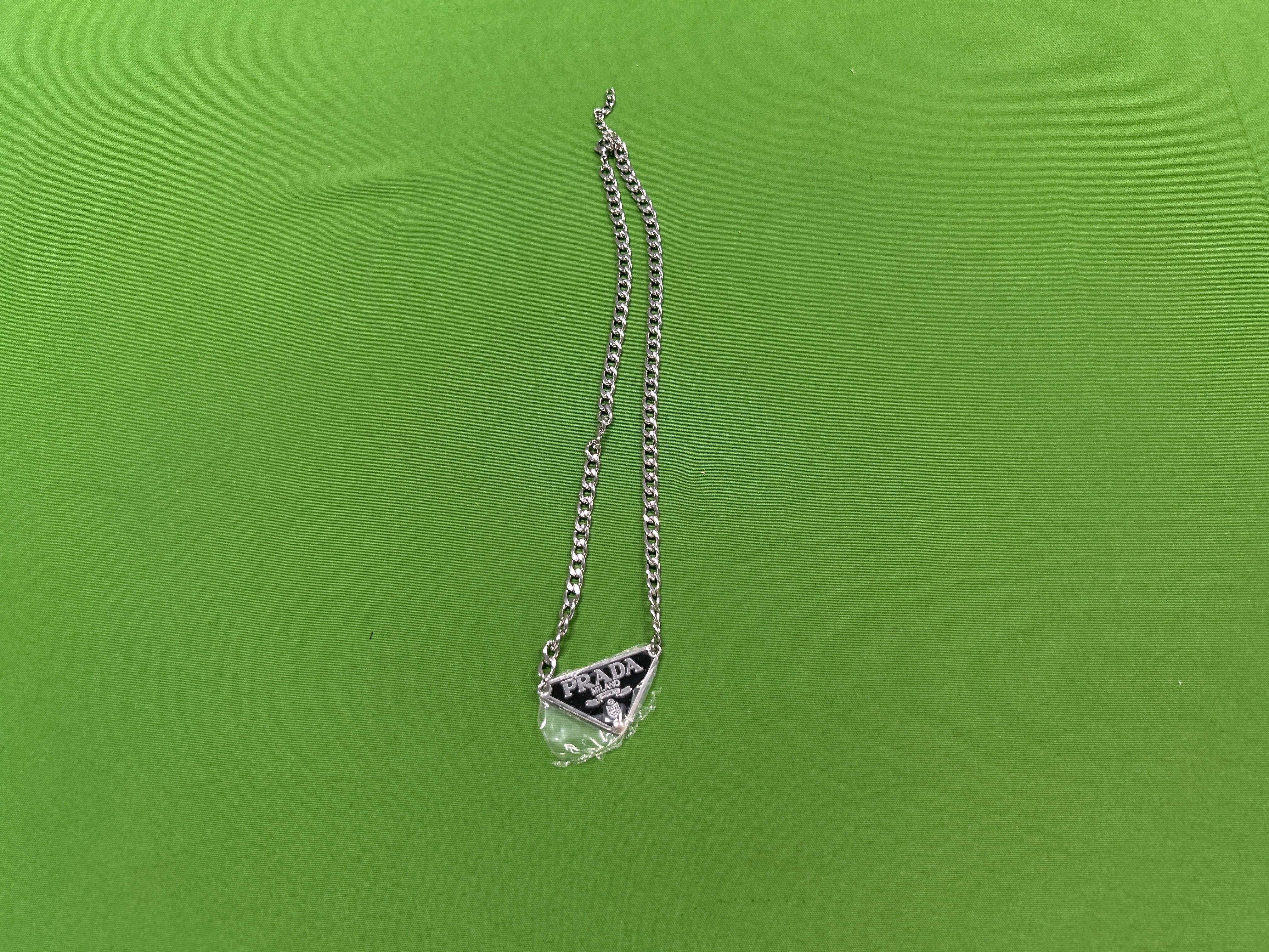 Foto QC 3 de Prada Symbole Necklace Metal Turquoise