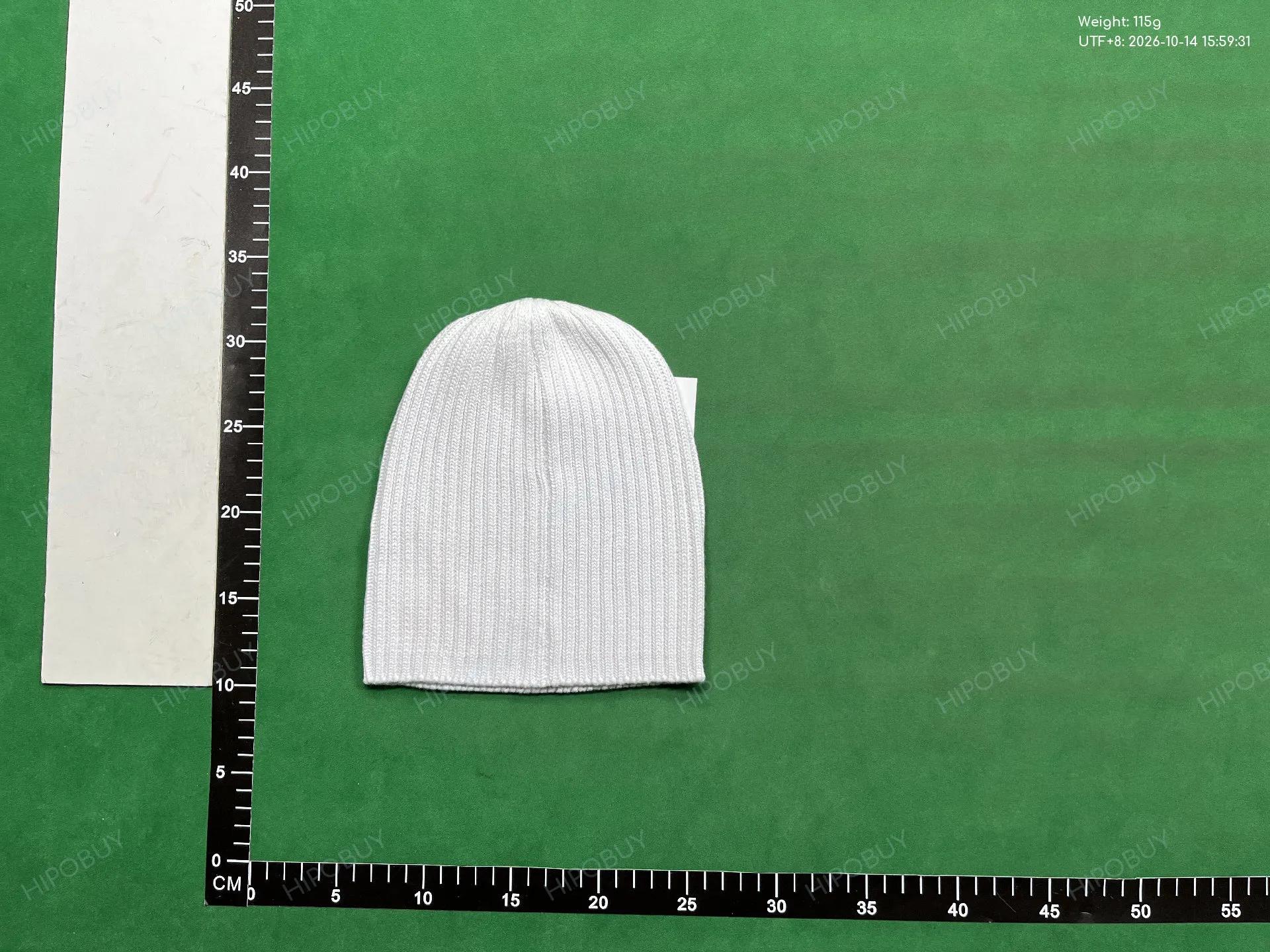 Foto QC 3 de Prada Linea Rossa Beanie Brown
